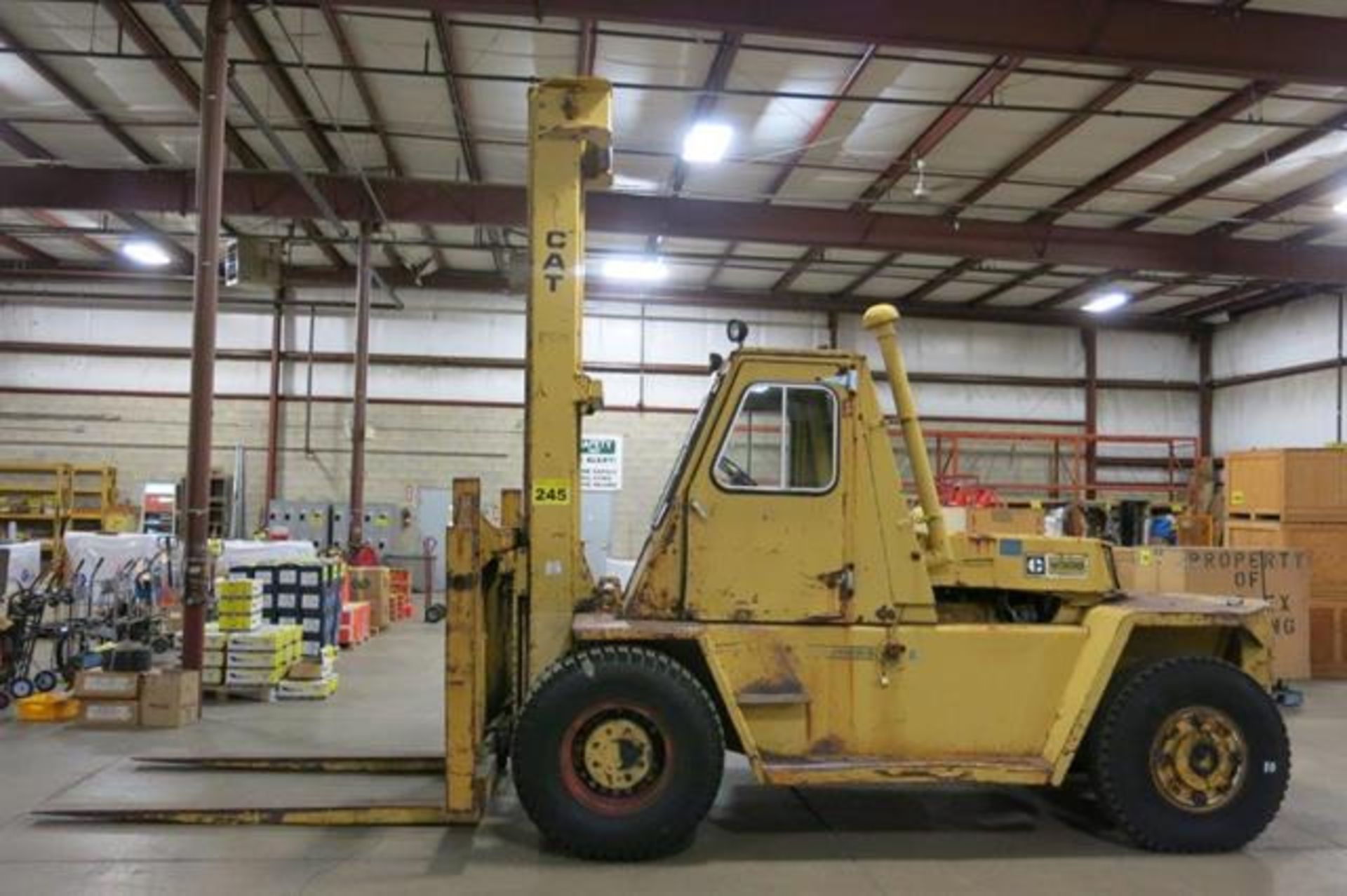 CATERPILLAR, V30, 30,000 LBS, 2 STAGE, DIESEL FORKLIFT, 218" MAXIMUM LIFT, S/N 25V00593 - Image 2 of 12