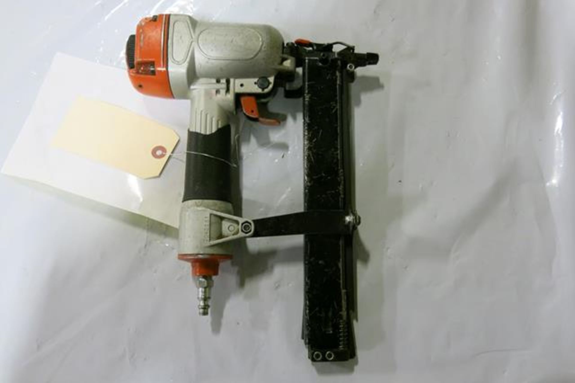 PASLODE, N18-150, PNEUMATIC STAPLE GUN - Image 2 of 3