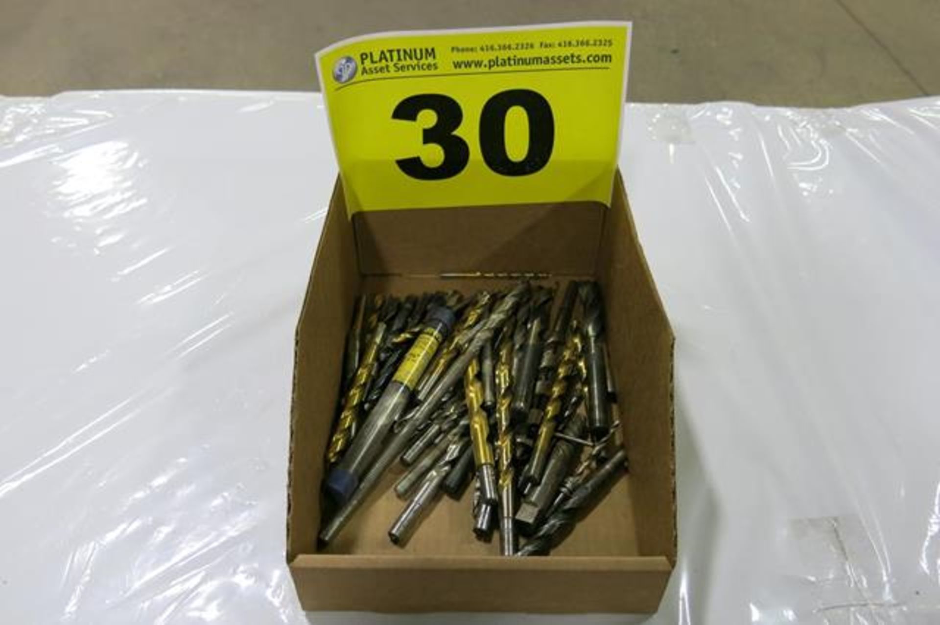 LOT OF ASSORTED DRILL BITS