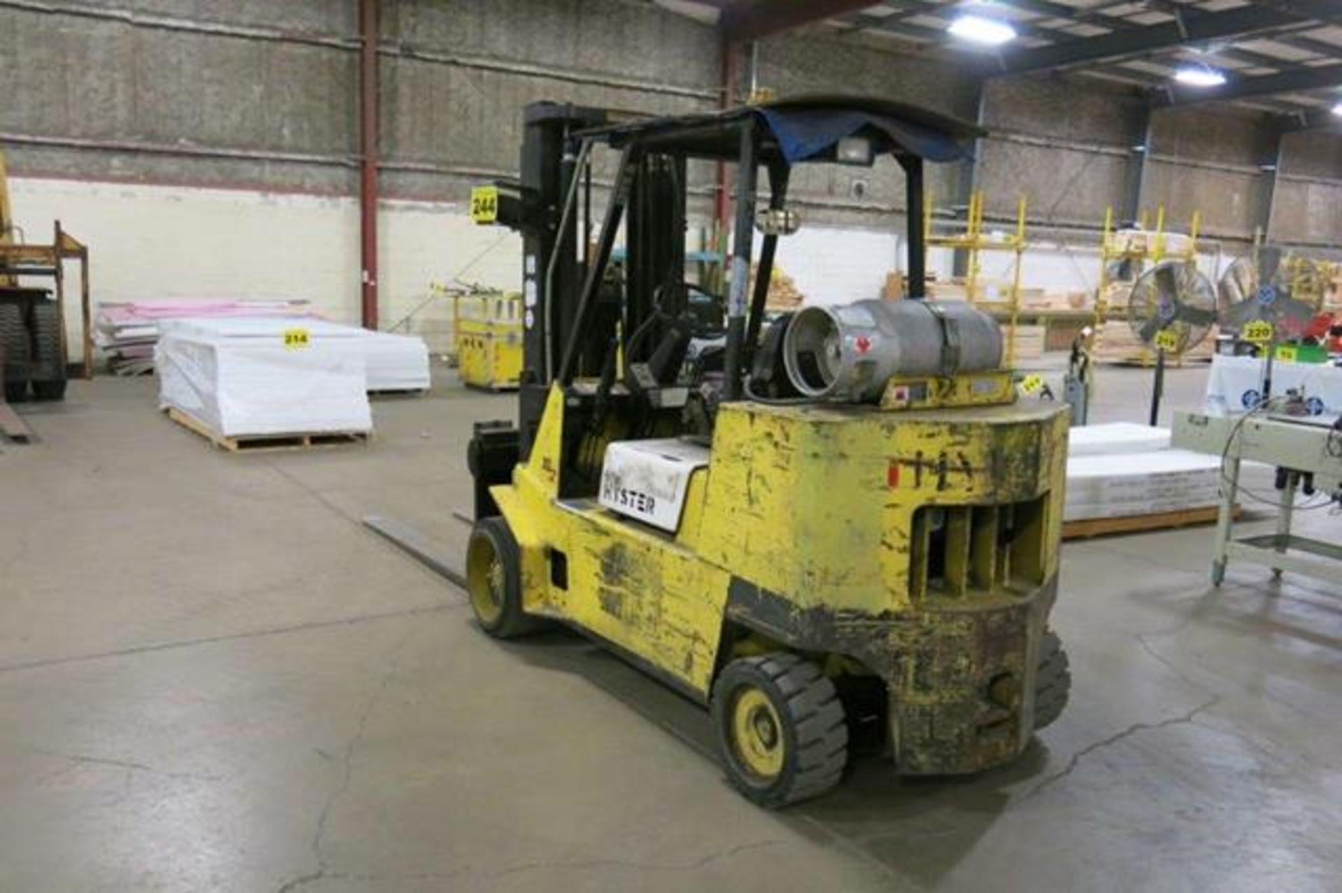 HYSTER, S120XLS, 11,000 LBS, 3 STAGE, LPG FORKLIFT, SIDESHIFT, 206.5" MAXIMUM LIFT 2,446 HOURS, S/ - Image 3 of 11