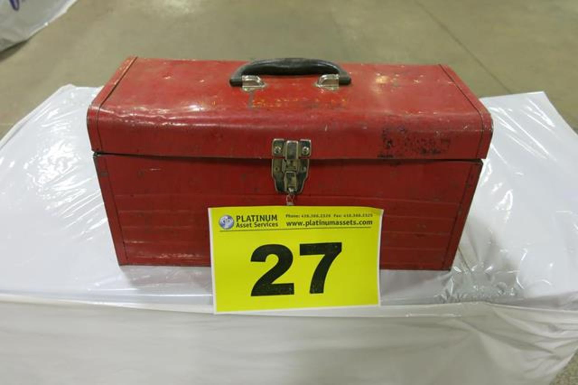 TOOLBOX WITH CONTENTS - Image 2 of 3