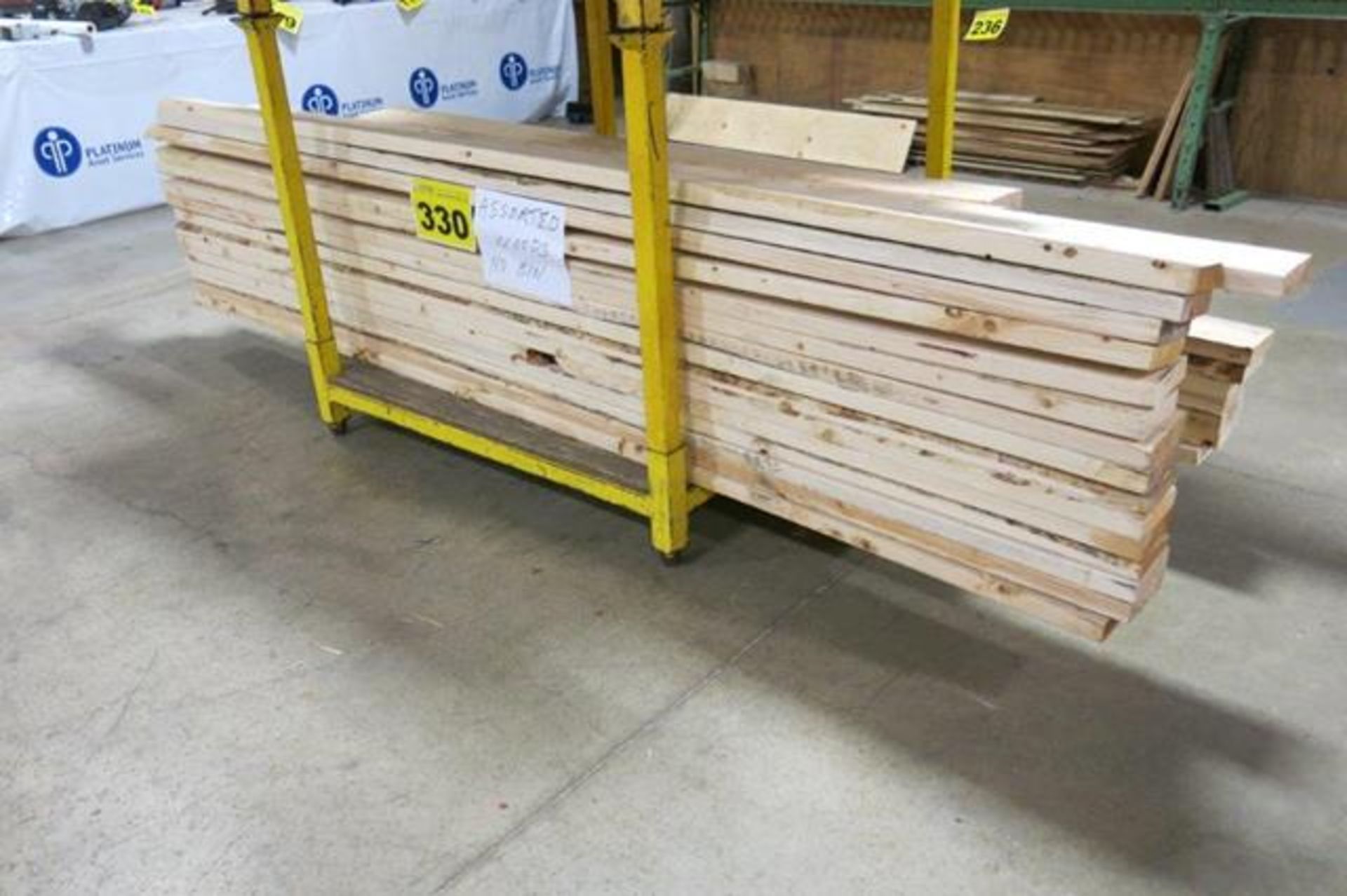 LOT OF ASSORTED WOOD (WOOD ONLY)