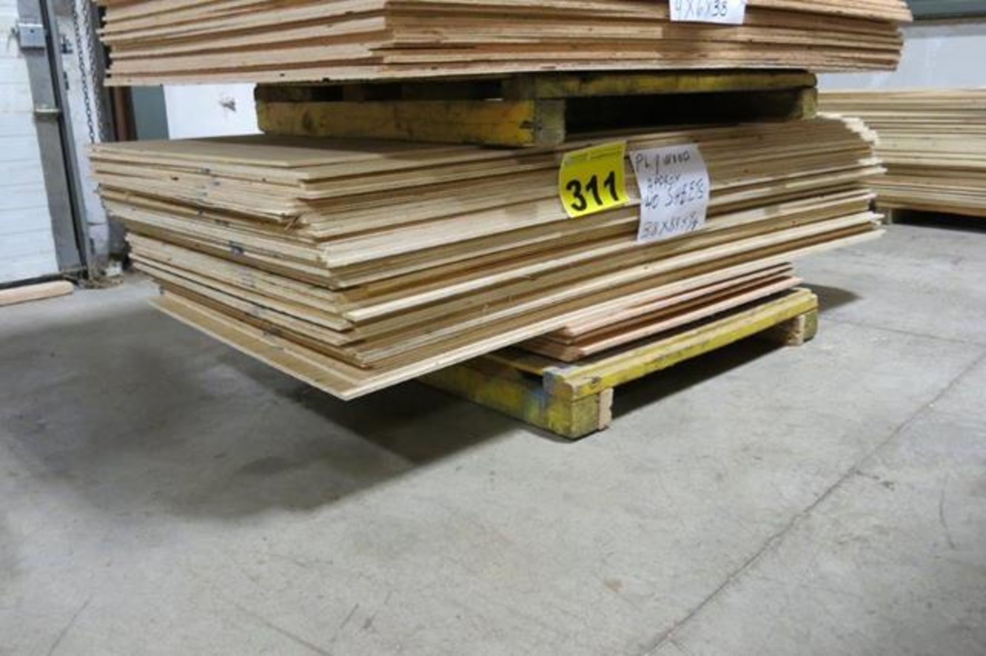 LOT OF 40 SHEETS (APPROX.) OF 38" X 84" X 3/8", PLYWOOD