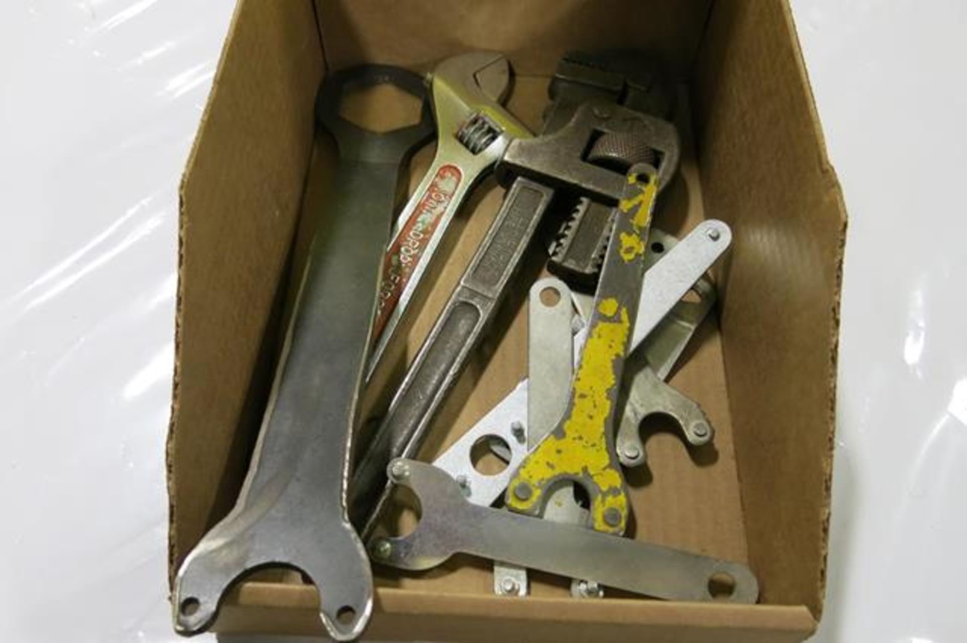 LOT OF WRENCHES - Image 2 of 2