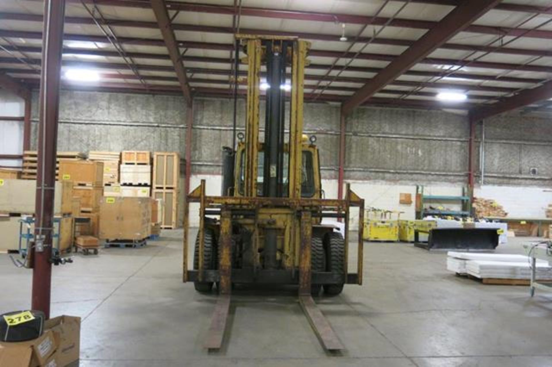 CATERPILLAR, V30, 30,000 LBS, 2 STAGE, DIESEL FORKLIFT, 218" MAXIMUM LIFT, S/N 25V00593 - Image 8 of 12