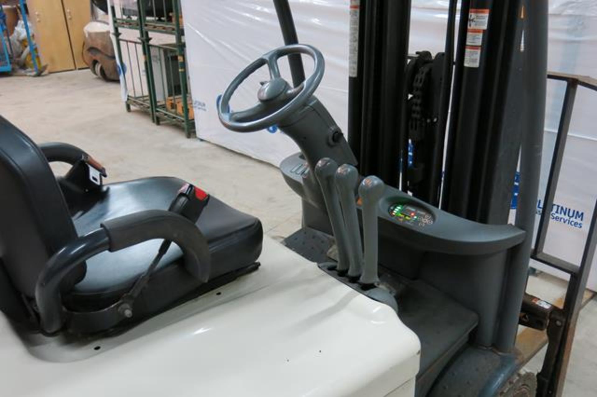 CROWN, SC5245-40, 3,700 LBS., 3 STAGE, 48V,BATTERY POWERED, FORKLIFT, SIDESHIFT, 190" MAXIMUM - Image 7 of 9