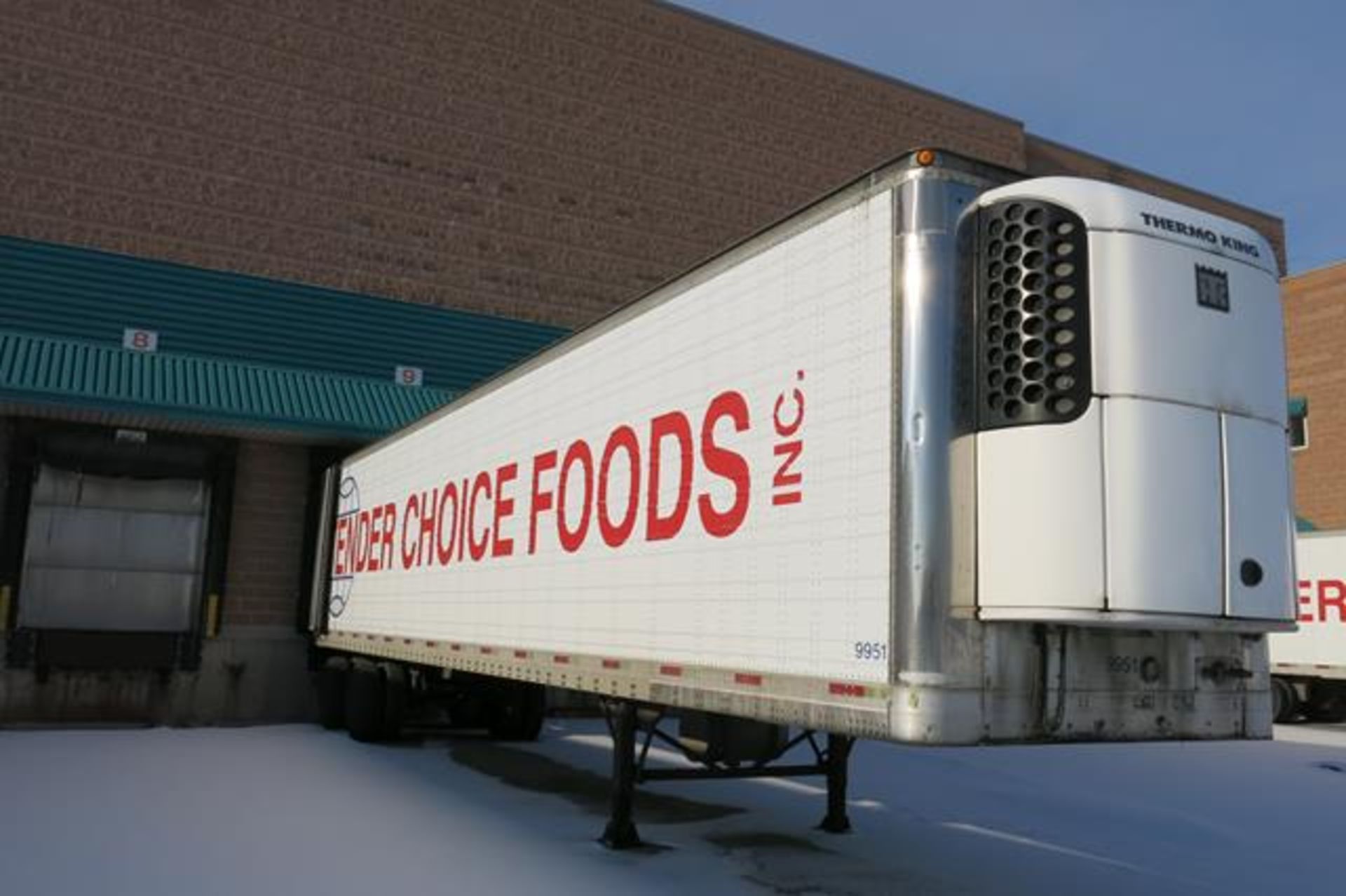 TRAILMOBILE, 53' REFRIGERATED VAN TRAILER, BARN DOORS, THERMO KING, SB-210, REEFER, 16,856 HOURS, - Image 2 of 11