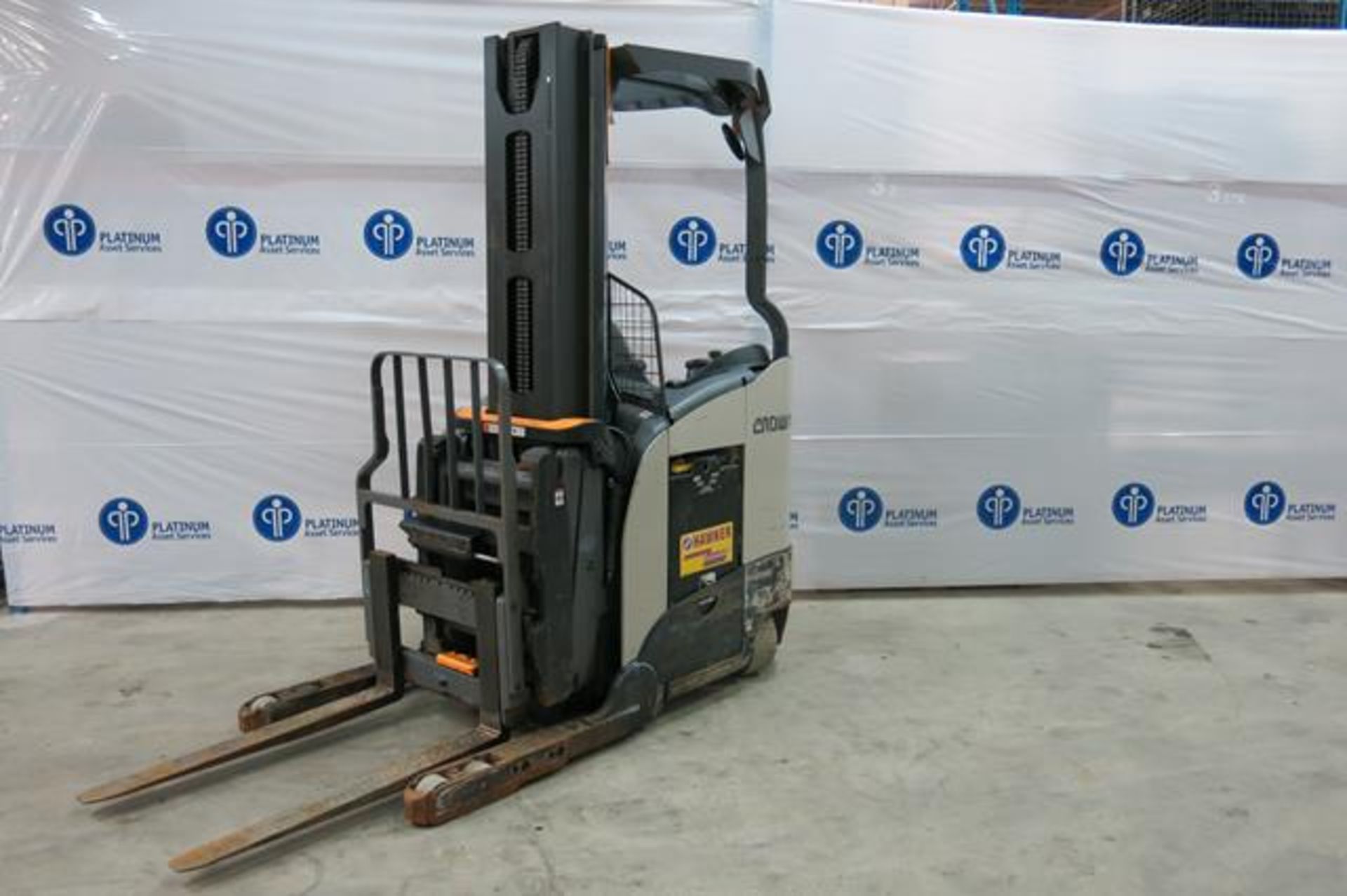 CROWN, RMD6025-32, 3,200 LBS., 36V, BATTERY POWERED REACH TRUCK WITH CHARGER, 2,187 HOURS, 210"