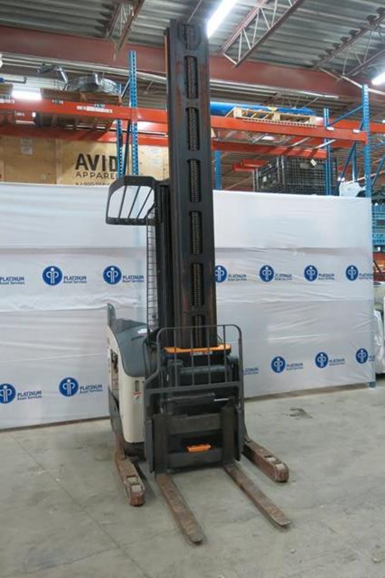 CROWN, RMD6025-32, 3,200 LBS., 48V, BATTERY POWERED REACH TRUCK WITH CHARGER, 373" MAXIMUM LIFT - Image 2 of 13