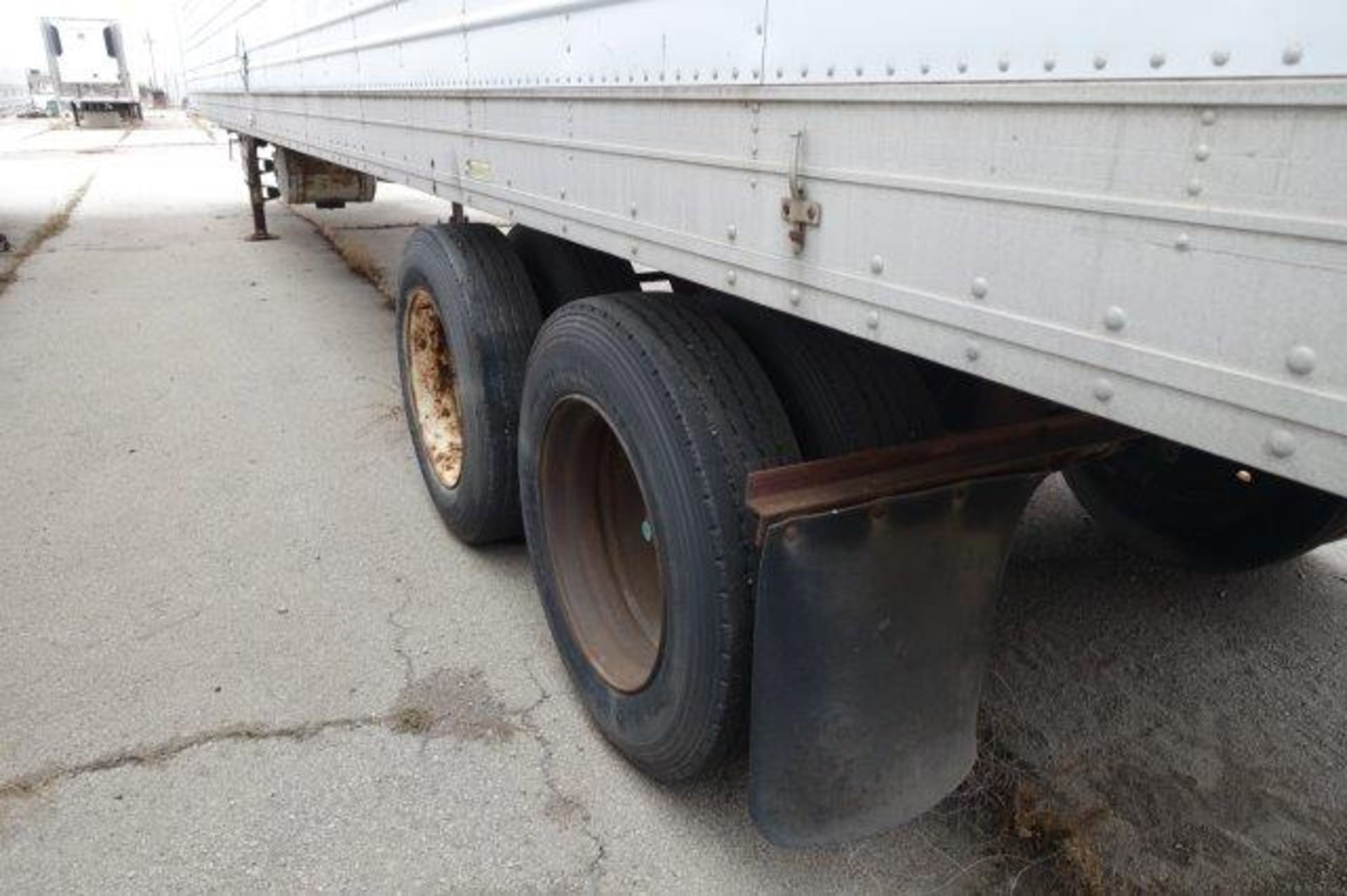 UTILITY, 3000R, 53' REFRIGERATED VAN TRAILER, BARN DOORS, 1987, (NO REEFER UNIT) - Image 6 of 8