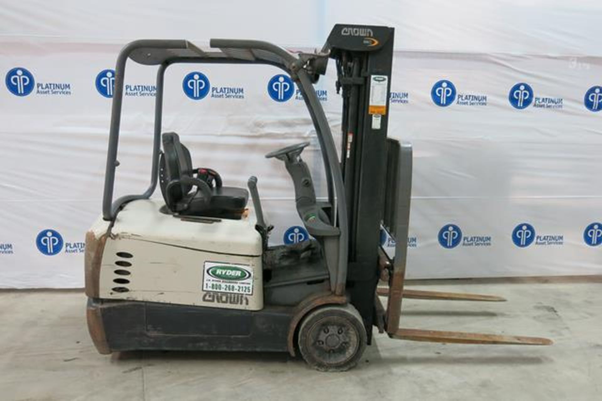 CROWN, SC5245-40, 3,700 LBS., 3 STAGE, 48V, BATTERY POWERED, FORKLIFT, SIDESHIFT, 190" MAXIMUM LIFT, - Image 3 of 9