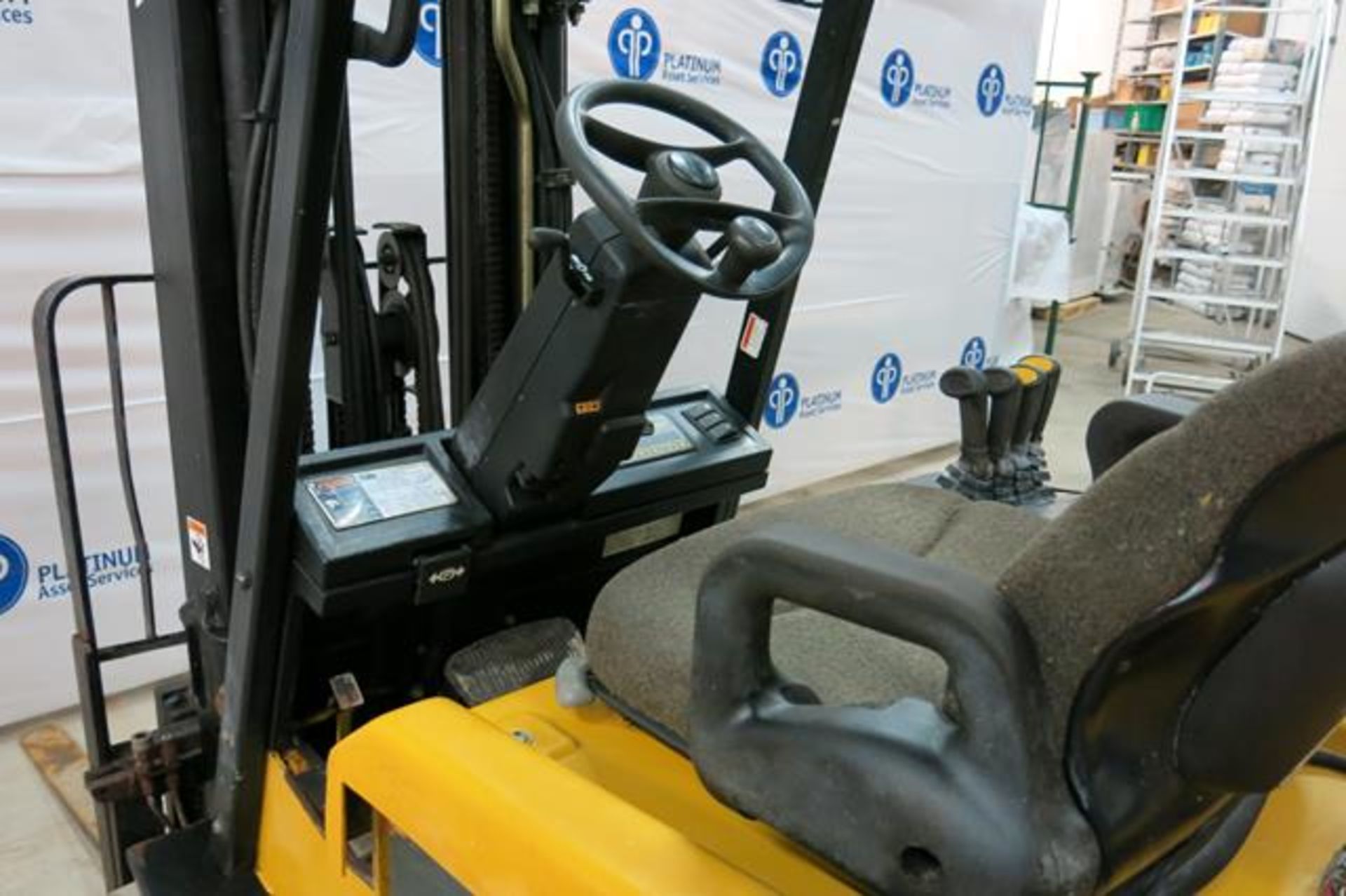 YALE, ERC050GHN48TE084, 5,000 LBS., 3 STAGE, 48V, BATTERY POWERED, FORKLIFT, SIDESHIFT, CHARGER, - Image 7 of 10