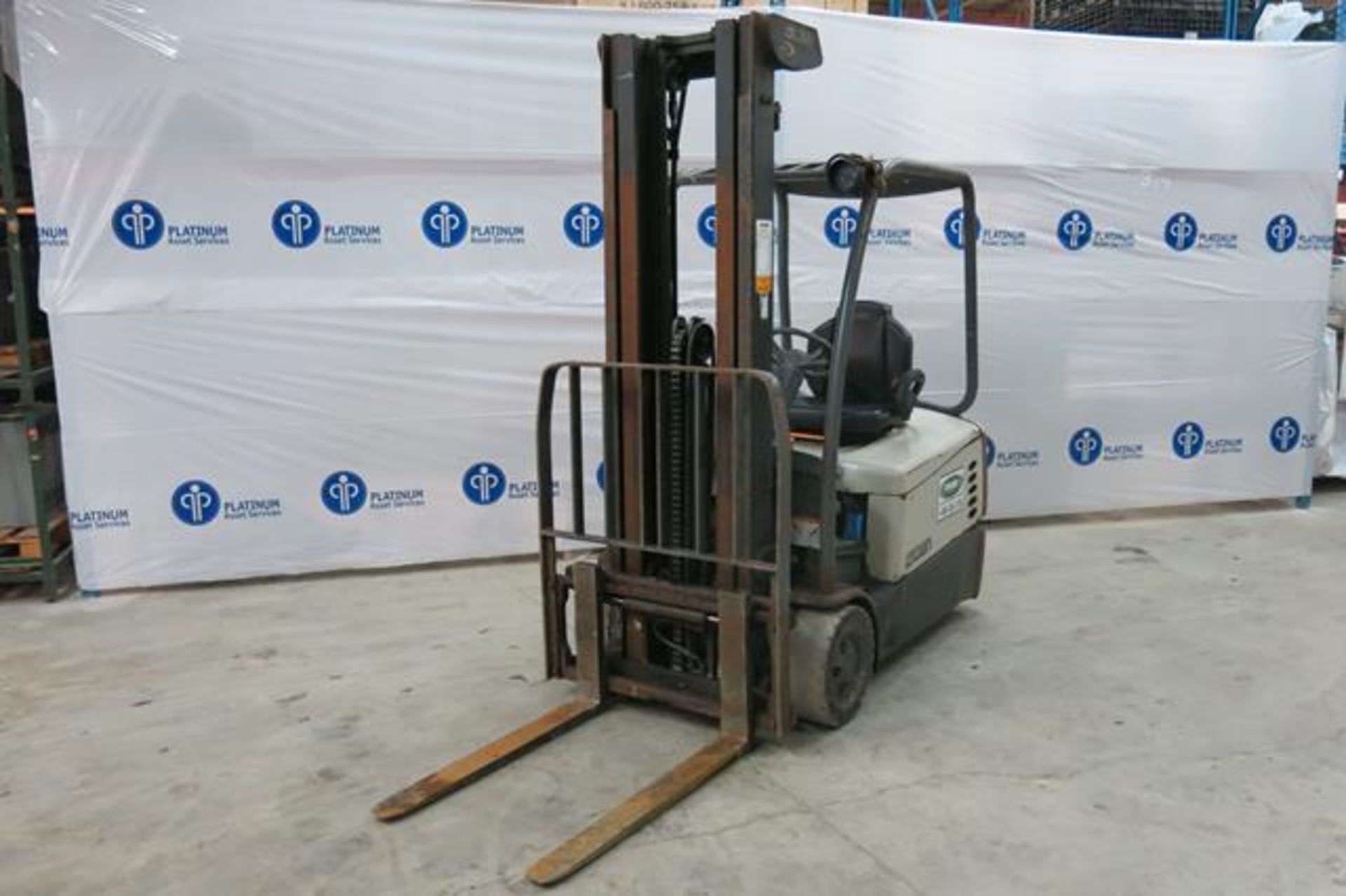 CROWN, SC5245-40, 3,700 LBS., 3 STAGE, 48V, BATTERY POWERED, FORKLIFT, SIDESHIFT, 222" MAXIMUM LIFT,