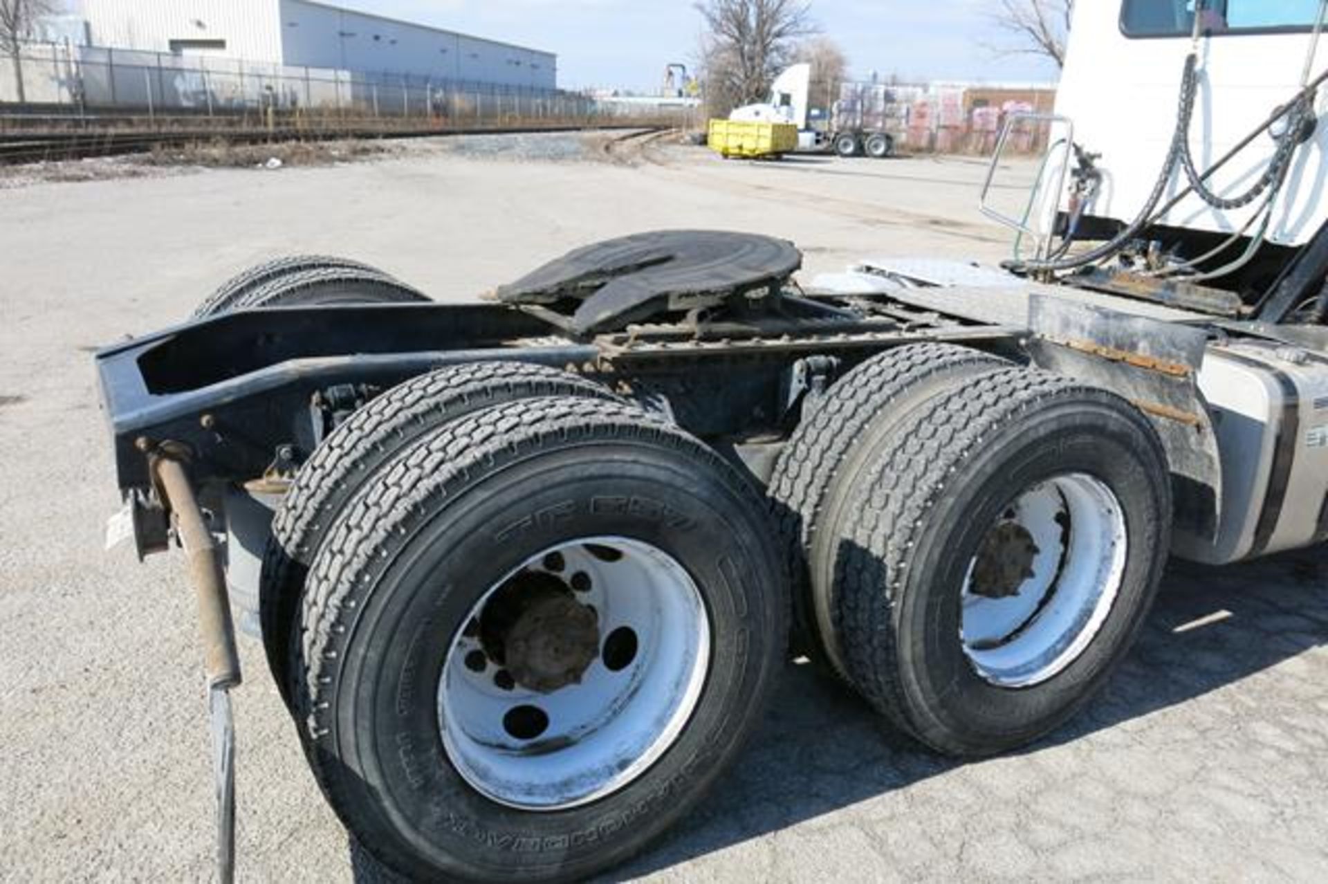 MACK, CXU613, TRUCK TRACTOR, DAY CAB, MACK MP7 DIESEL ENGINE, 10 SPEED MANUAL TRANSMISSION, 333, - Image 11 of 43