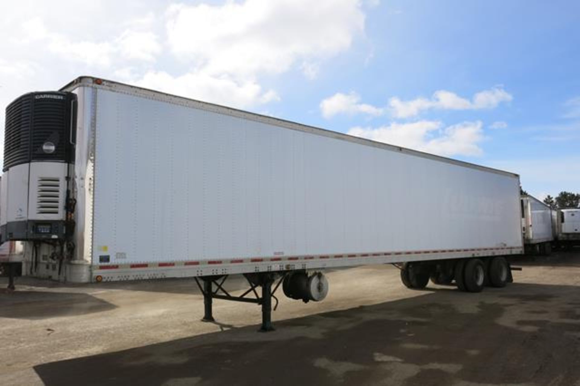 TRAILMOBILE, 53' REFRIGERATED VAN TRAILER, BARN DOORS, CARRIER, ULTRA FRESH 2, REEFER, 25,761 HOURS, - Image 4 of 18