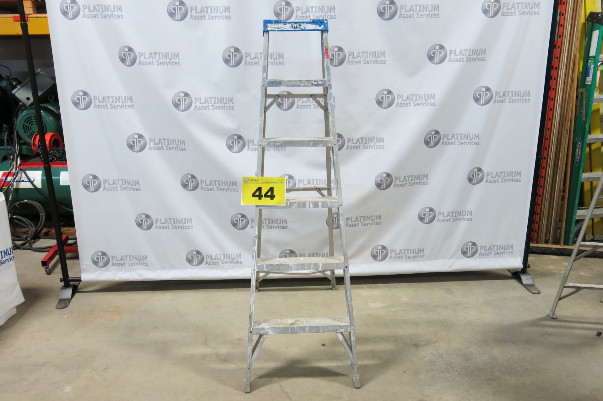 LADDER