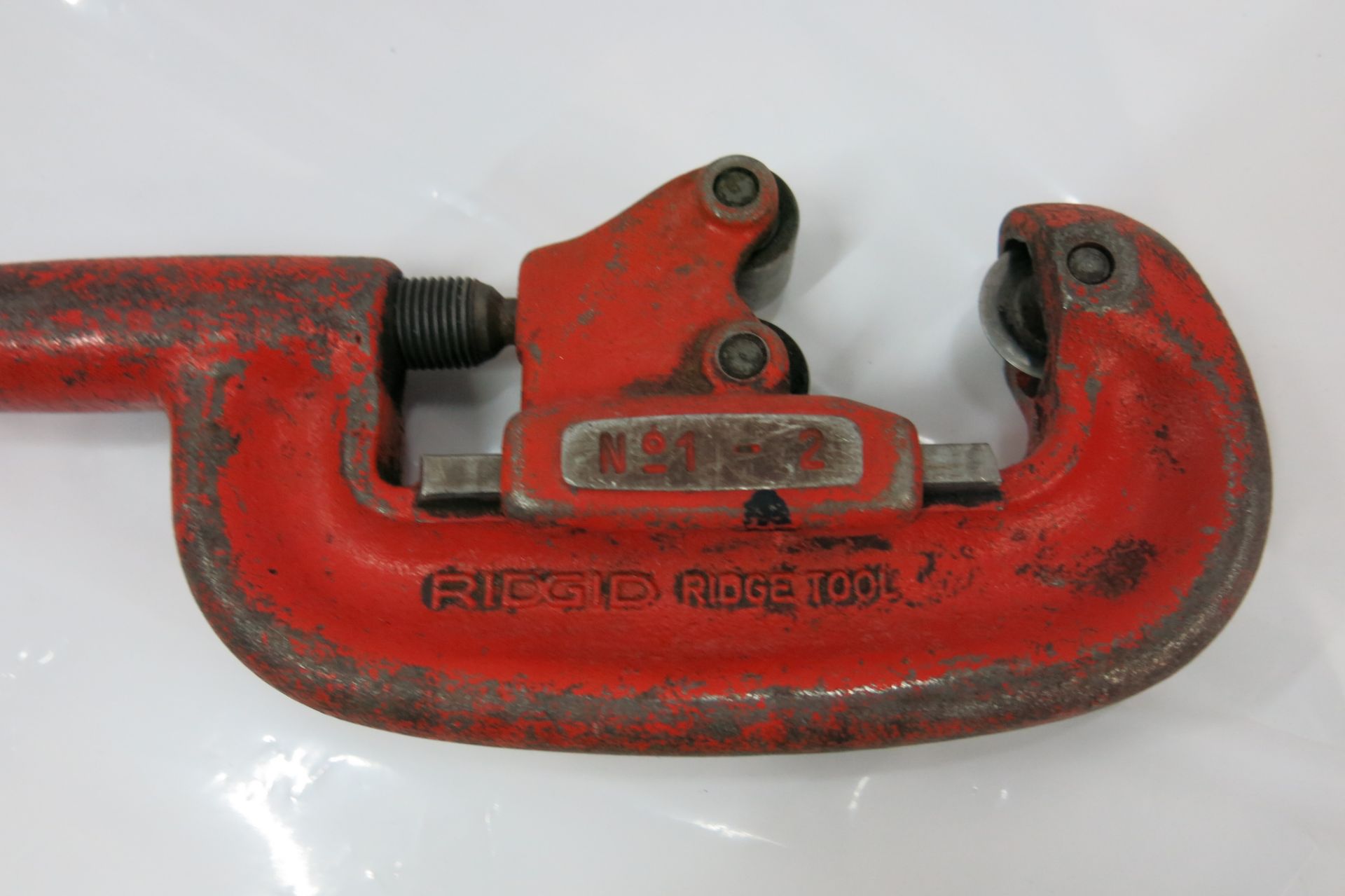 RIDGID 1/8" TO 2", HEAVY DUTY, PIPE CUTTER (LOCATED IN SCARBOROUGH) - Image 2 of 3