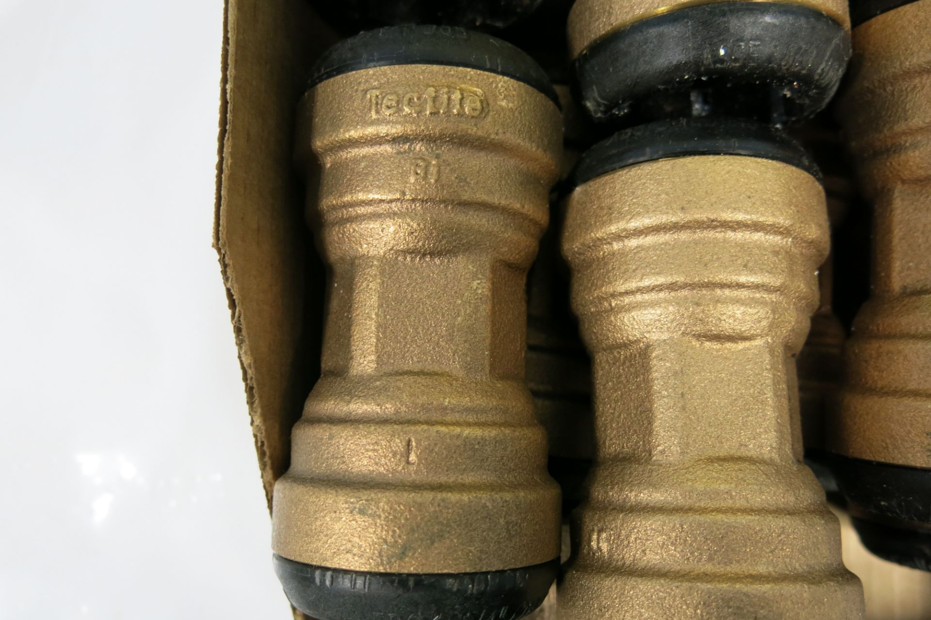 TECTITE 1" PEX PUSH COUPLINGS - NEW (LOCATED IN MISSISSAUGA) - Image 3 of 4
