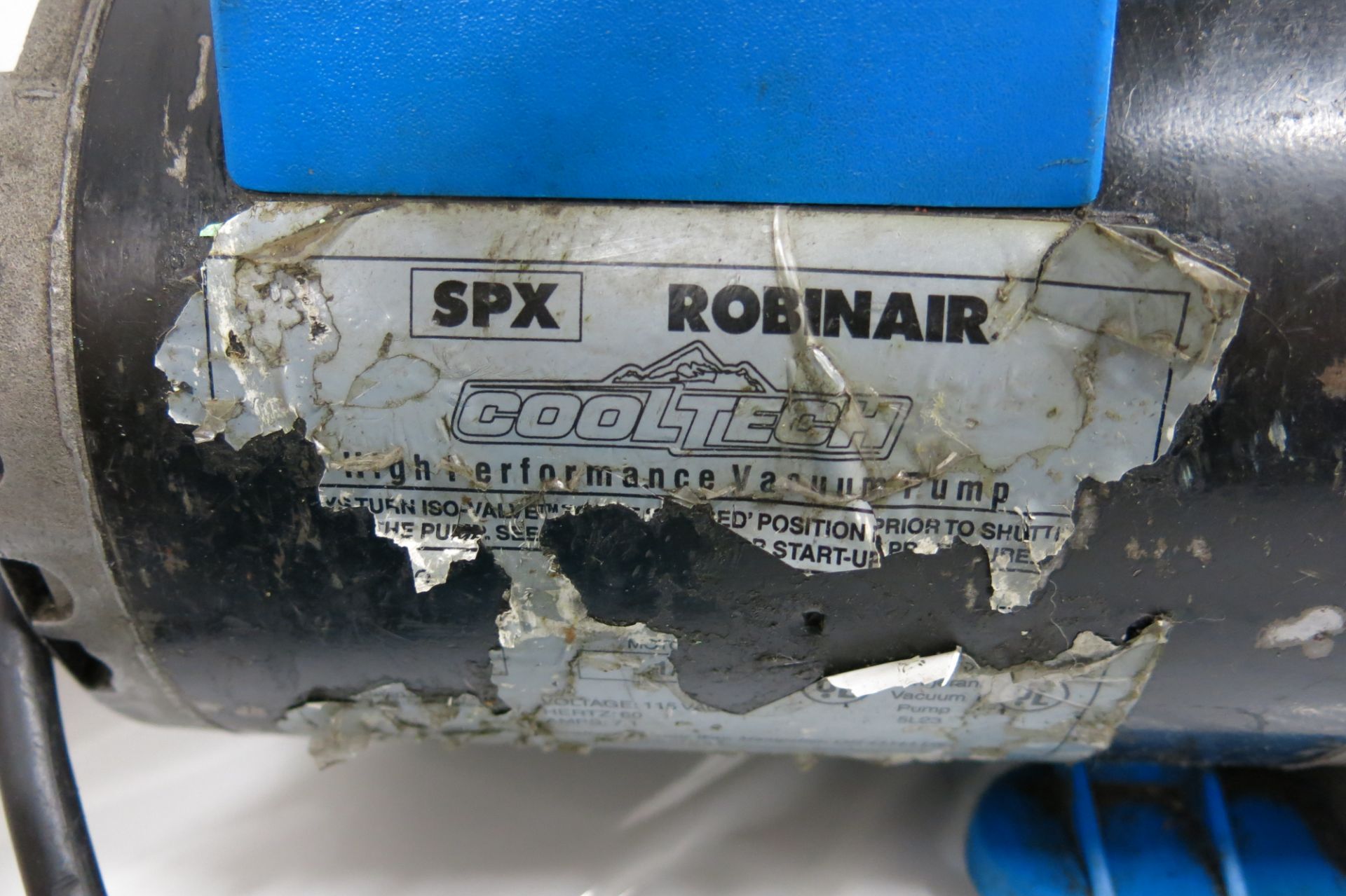 SPX, ROBINAIR, VACUUM PUMP (LOCATED IN MISSISSAUGA) - Image 3 of 3