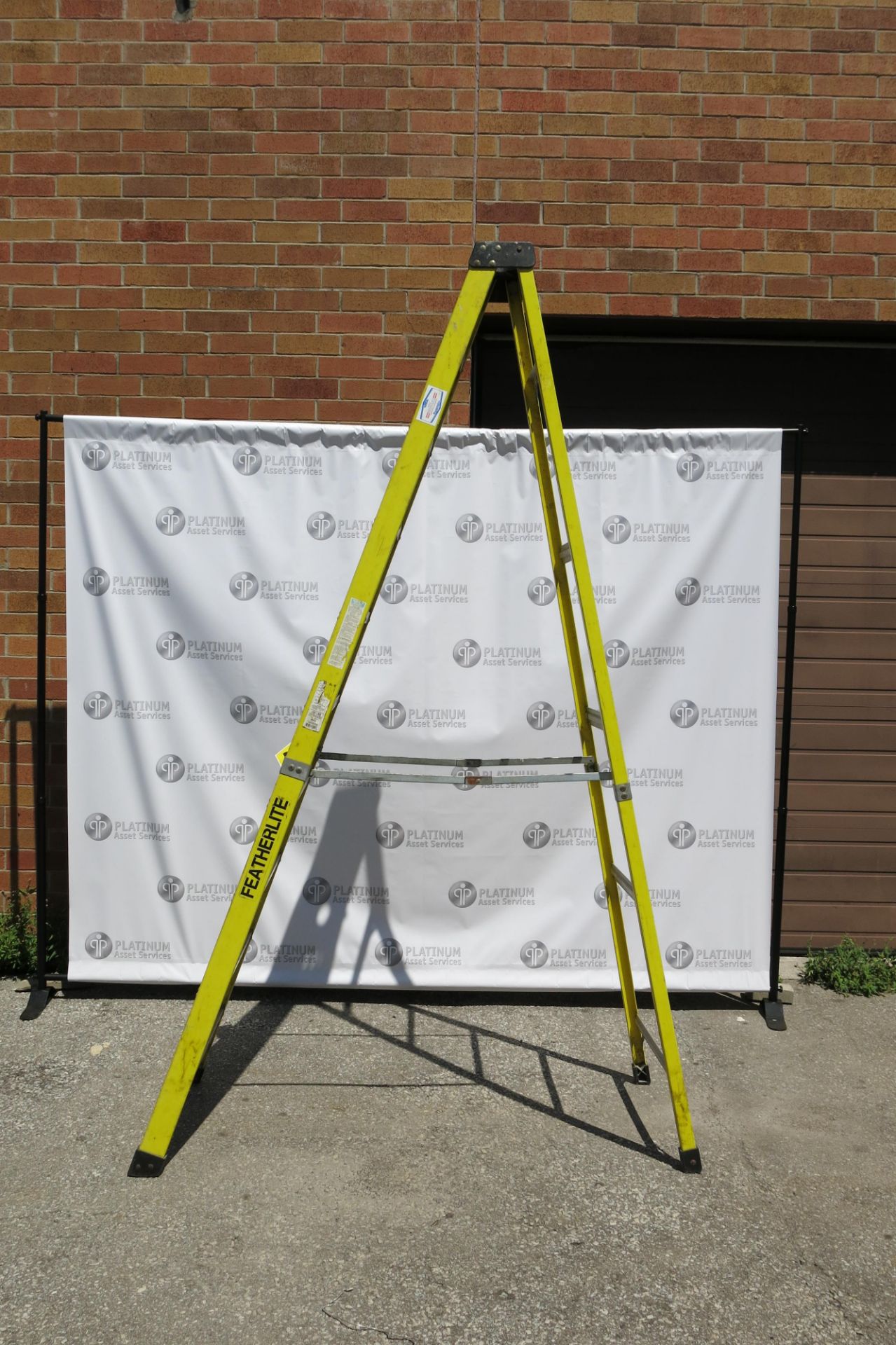 FEATHERLITE, 10', A-FRAME LADDER (LOCATED IN MISSISSAUGA) - Image 2 of 3