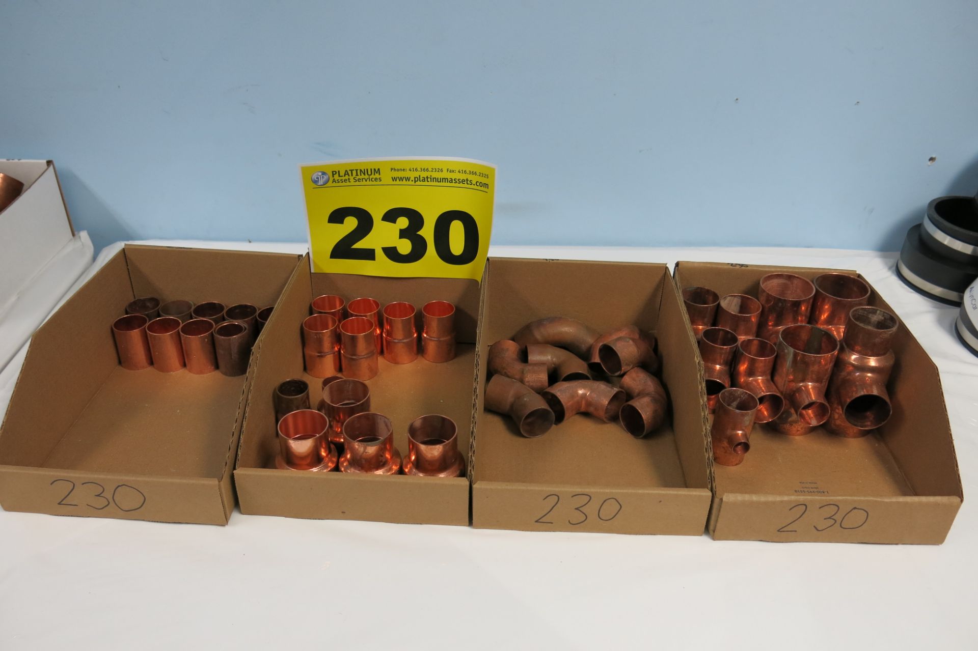 LOT OF ASSORTED COPPER PIPE CONNECTORS - NEW (LOCATED IN MISSISSAUGA)