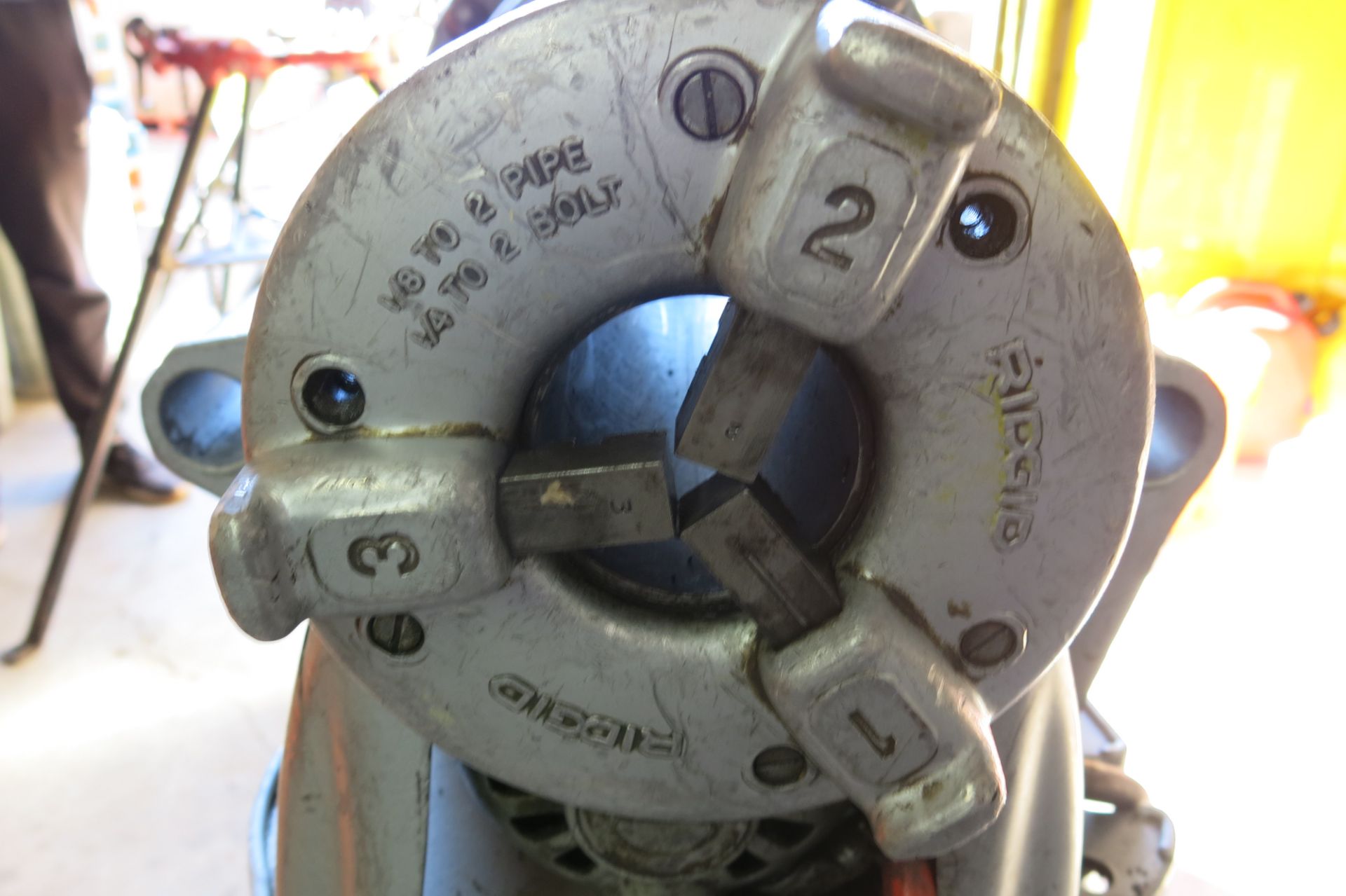RIDGID, 300-T2, PIPE THREADER, S/N ED01585 (LOCATED IN MISSISSAUGA) - Image 4 of 9