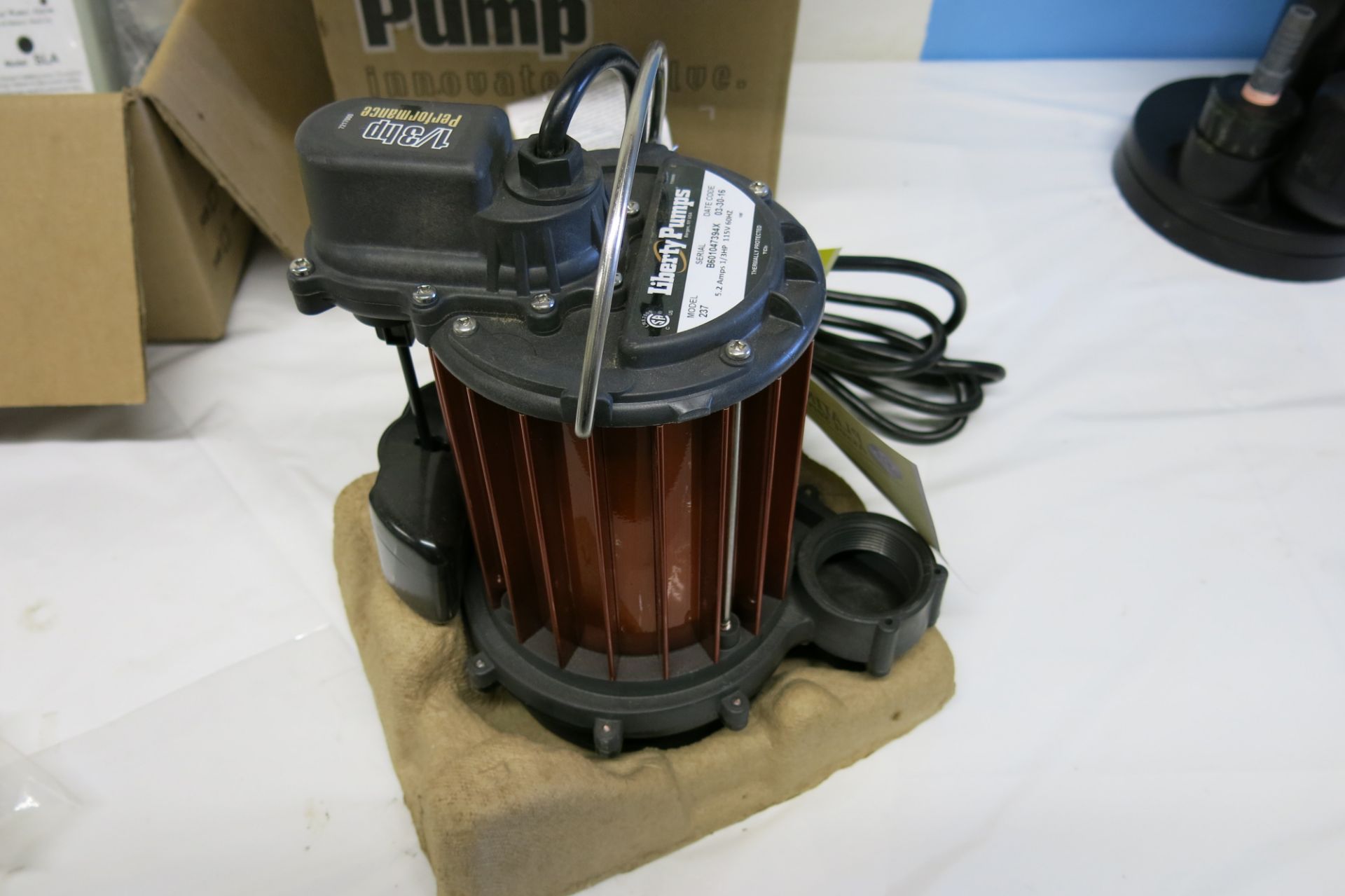 LIBERTY PUMPS, 237, 1/2 HP, SUMP PUMP, 2016, S/N B601047394X -NEW (LOCATED IN MISSISSAUGA) - Image 3 of 3