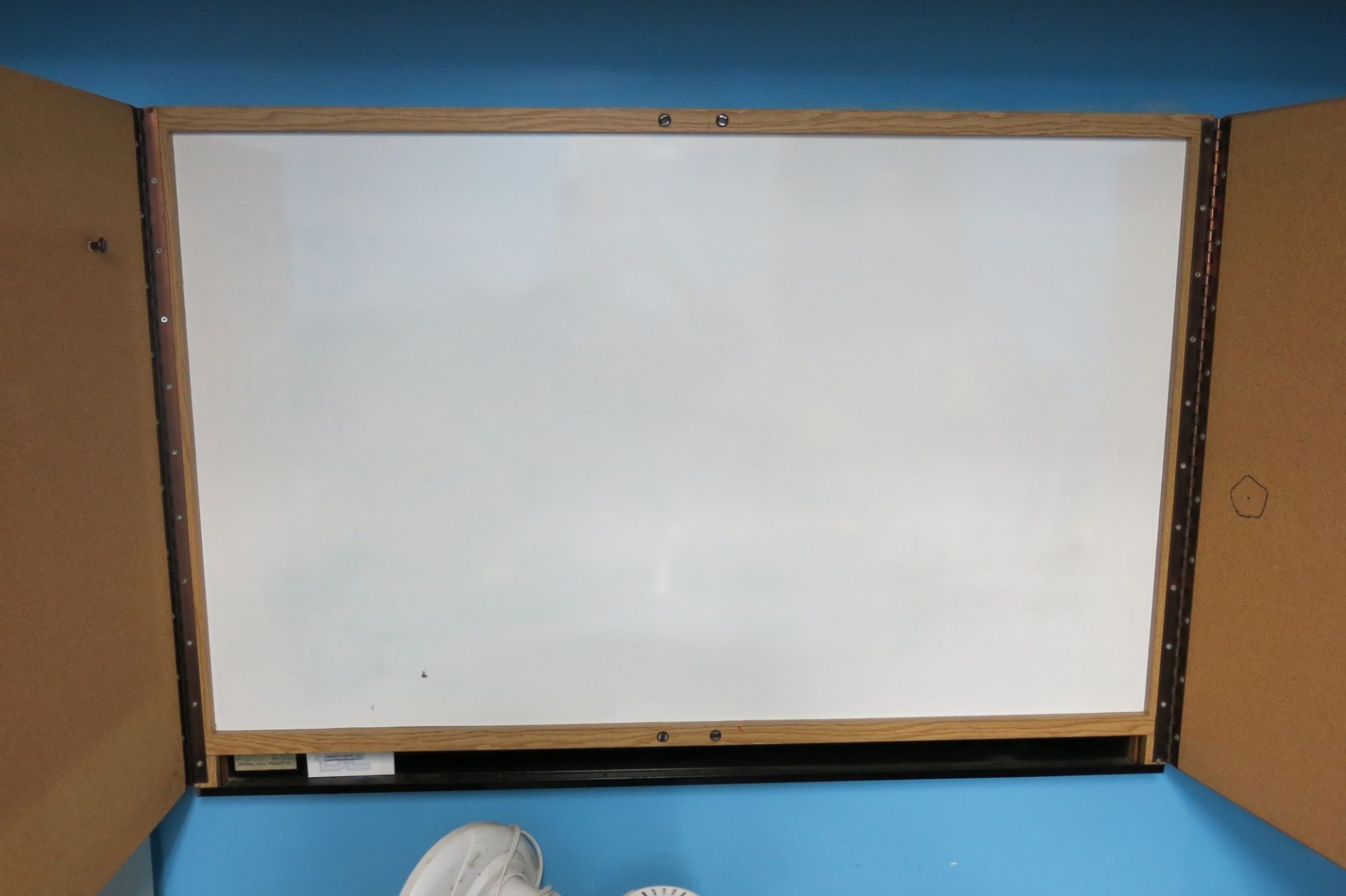 TWO-DOOR, ENCLOSED, WHITEBOARD (LOCATED IN MISSISSAUGA) - Image 2 of 2