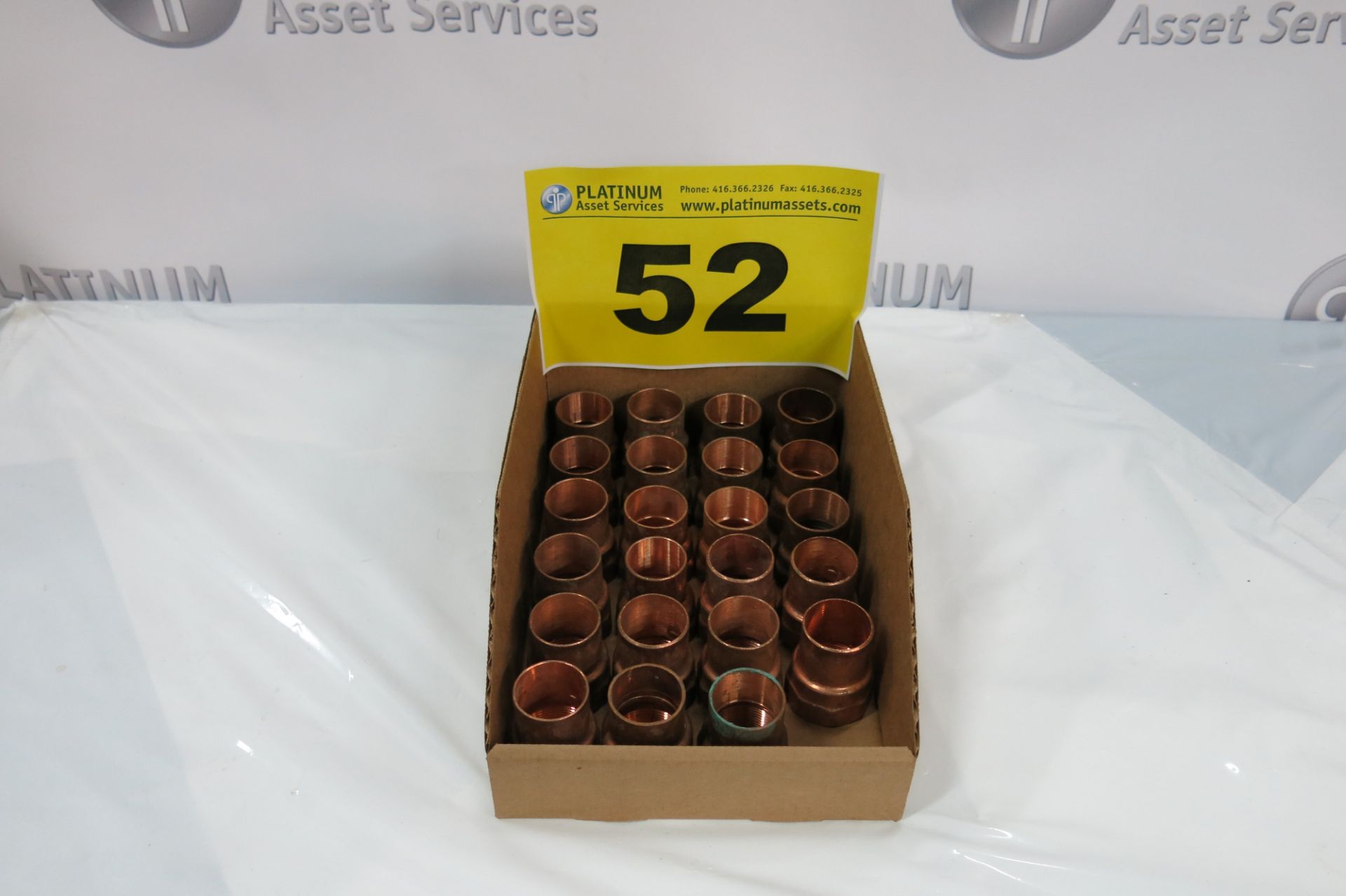 LOT OF COPPER PIPE FITTINGS