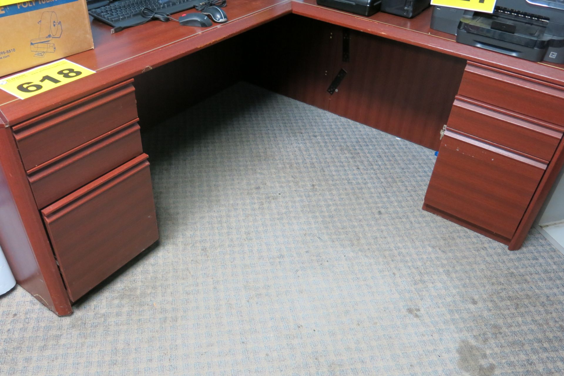 L-SHAPED DESK AND CREDENZA (LOCATED IN MISSISSAUGA)