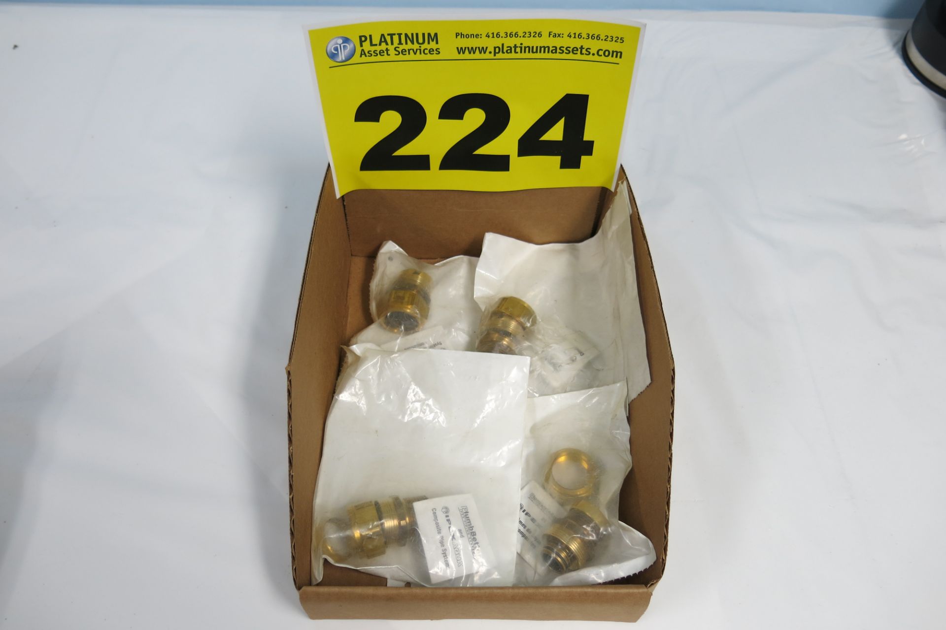 LOT OF COMPRESSION PIPE FITTINGS - NEW (LOCATED IN MISSISSAUGA)