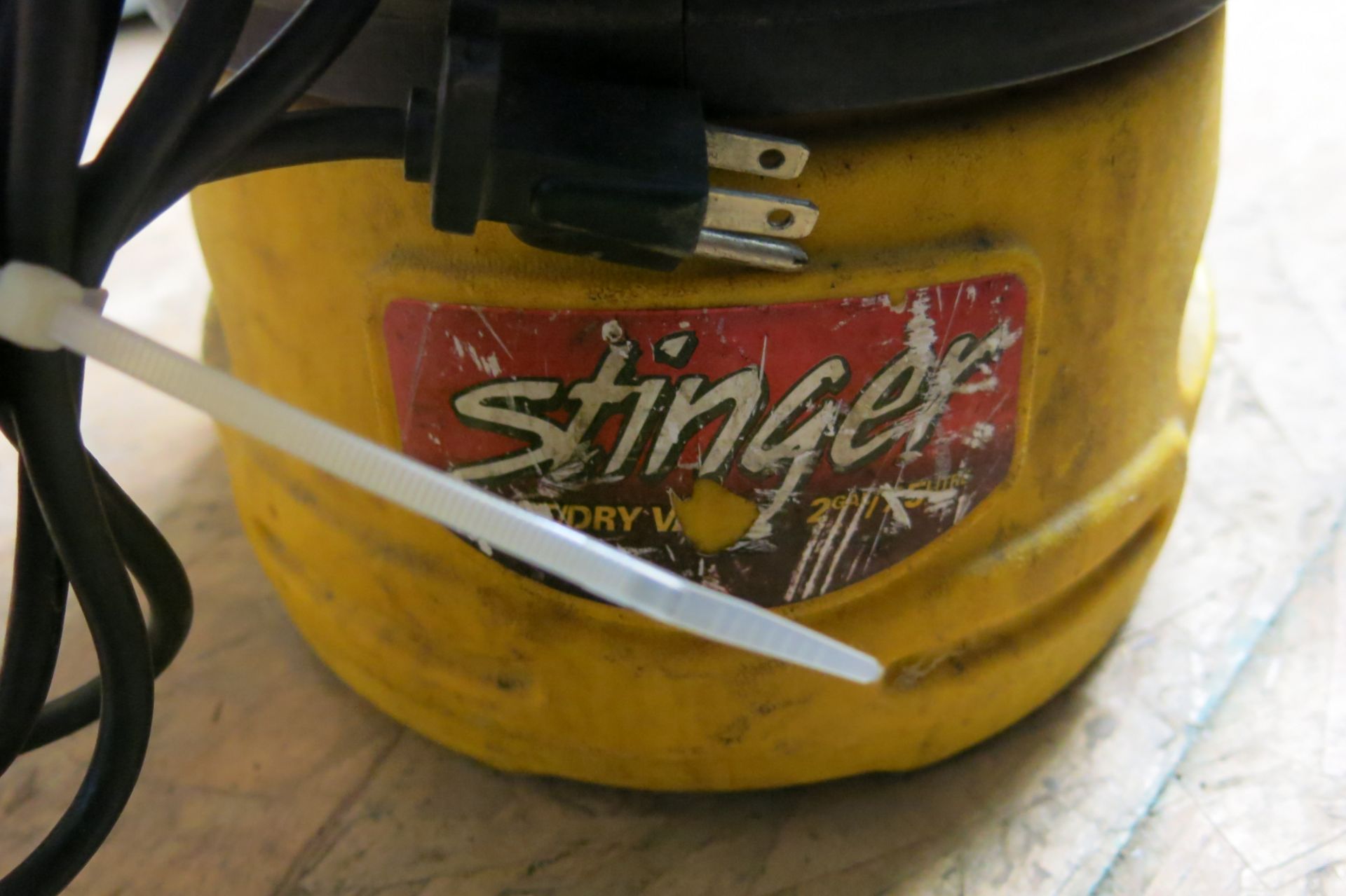 STINGER, 2 GALLON, WET/DRY VAC (LOCATED IN MISSISSAUGA) - Image 2 of 2