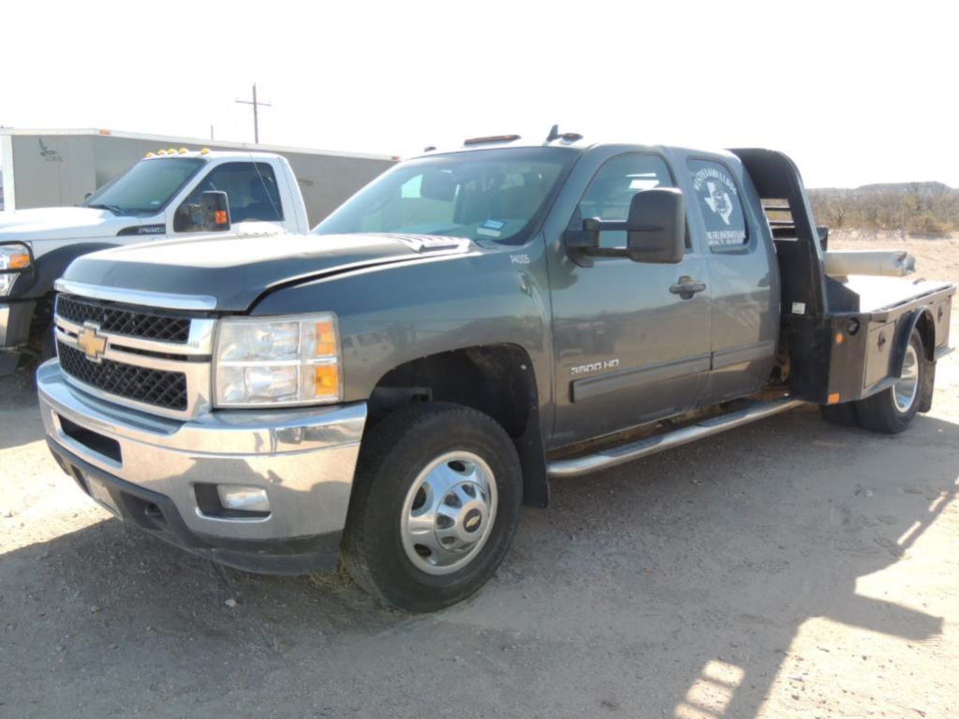 2011 Chevrolet 3500 HD Pick-up Truck, VIN 1GC5K0CG0BZ238129, Dually, Extended Cab, 8 ft. 6 in. Flat