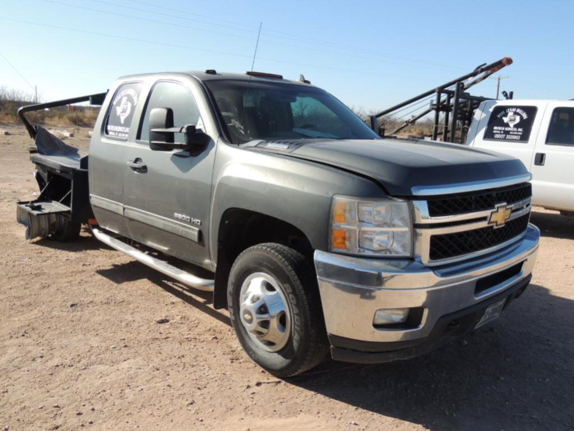 2011 Chevrolet 3500 HD Pick-up Truck, VIN 1GC5K0CG0BZ238129, Dually, Extended Cab, 8 ft. 6 in. Flat - Image 2 of 4