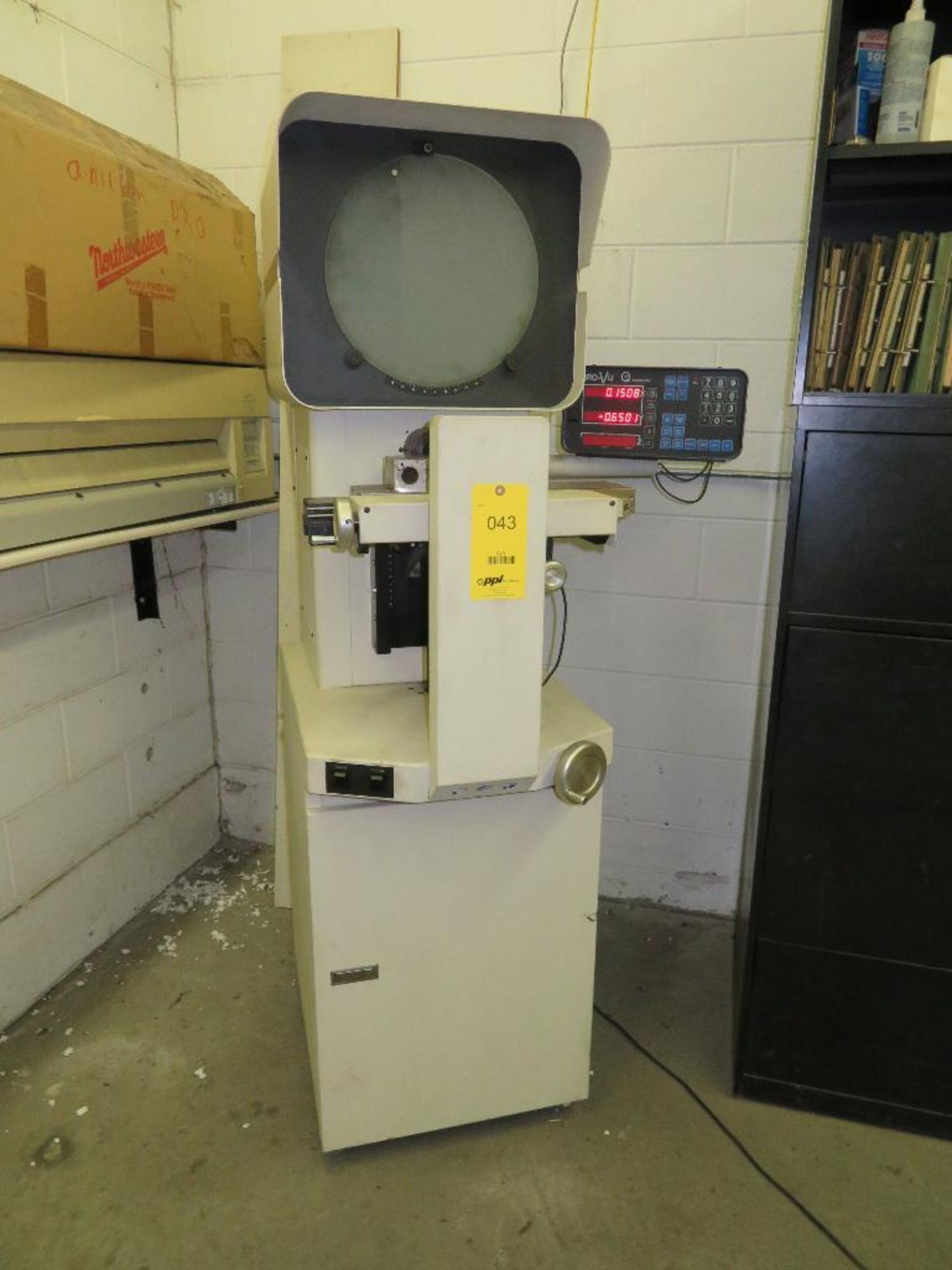 Microvu Spectra 14” Optical Comparator, Model m1051, S/N 6463, Micrvu Q16 Computer Controller, (1999