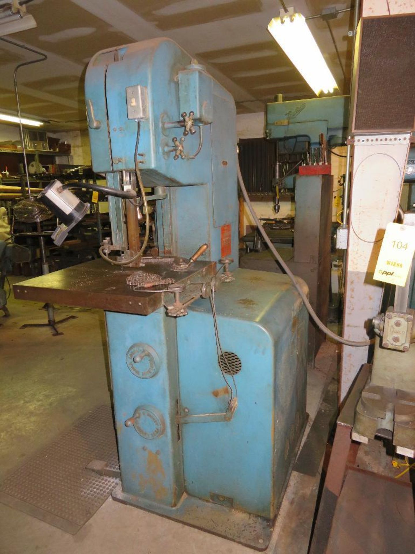 DoAll Countour-16 Vertical Band Saw, Model 1613-2, S/N 15060156, DoAll Butt Welder, 24” x 24” Workin - Image 2 of 4