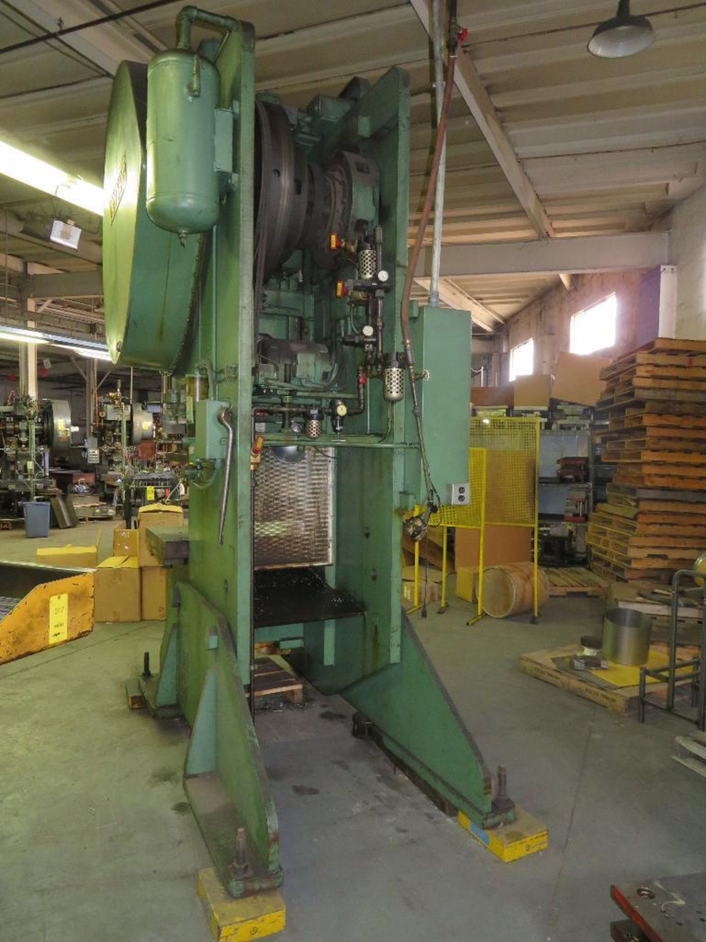 110 Ton Verson OBI Press, Model 110 O.B.I., S/N 24453, 8” Stroke, 5” Adjustment, 18” Shut Height, 40 - Image 5 of 6