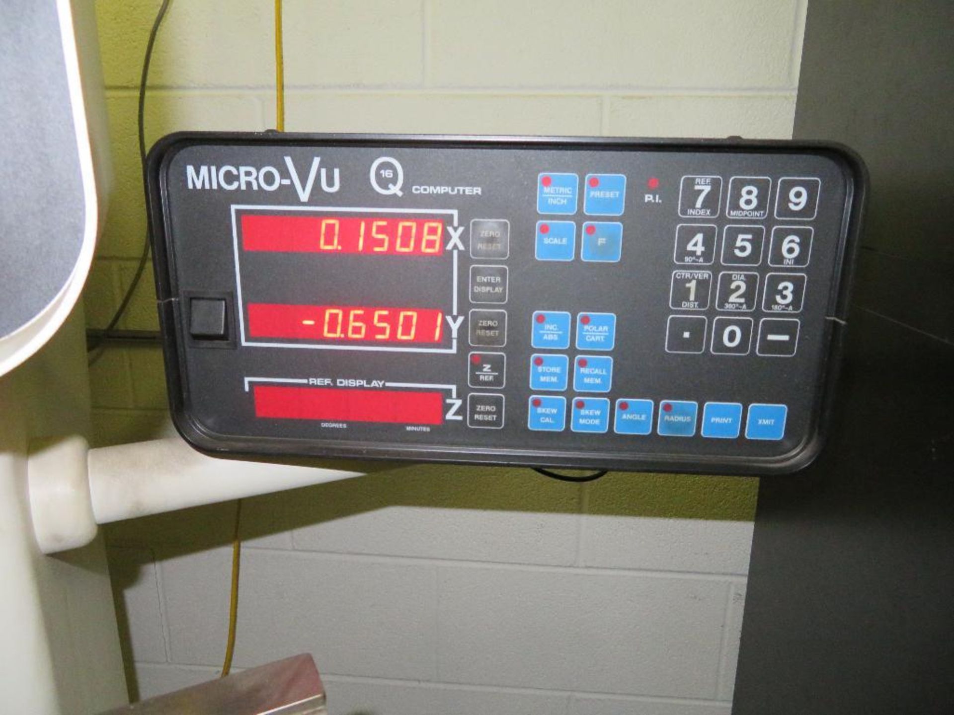 Microvu Spectra 14” Optical Comparator, Model m1051, S/N 6463, Micrvu Q16 Computer Controller, (1999 - Image 3 of 4