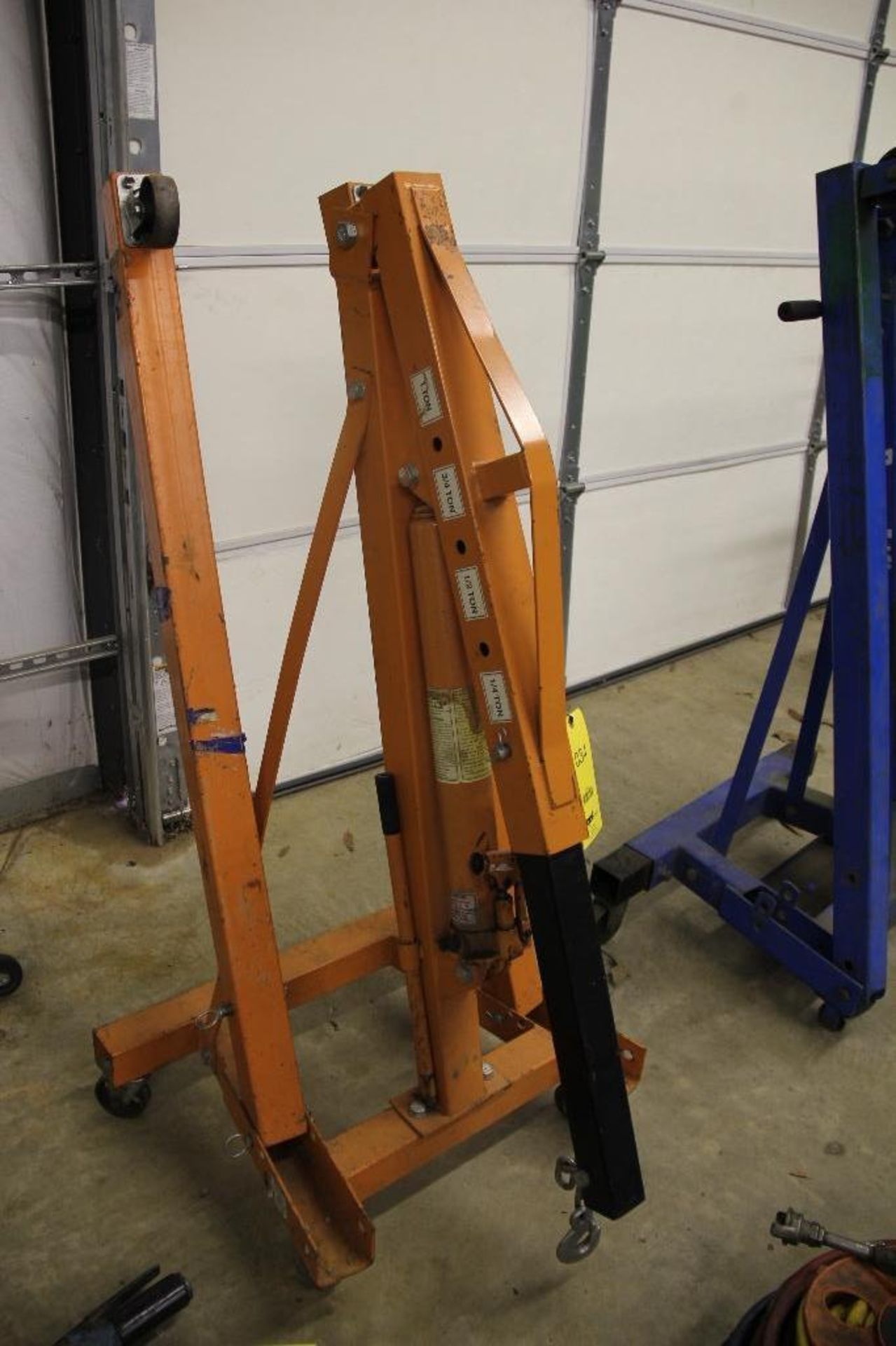 Central Hydraulic Automotive Hoist, 1/4 Ton to 1 Ton Capacity