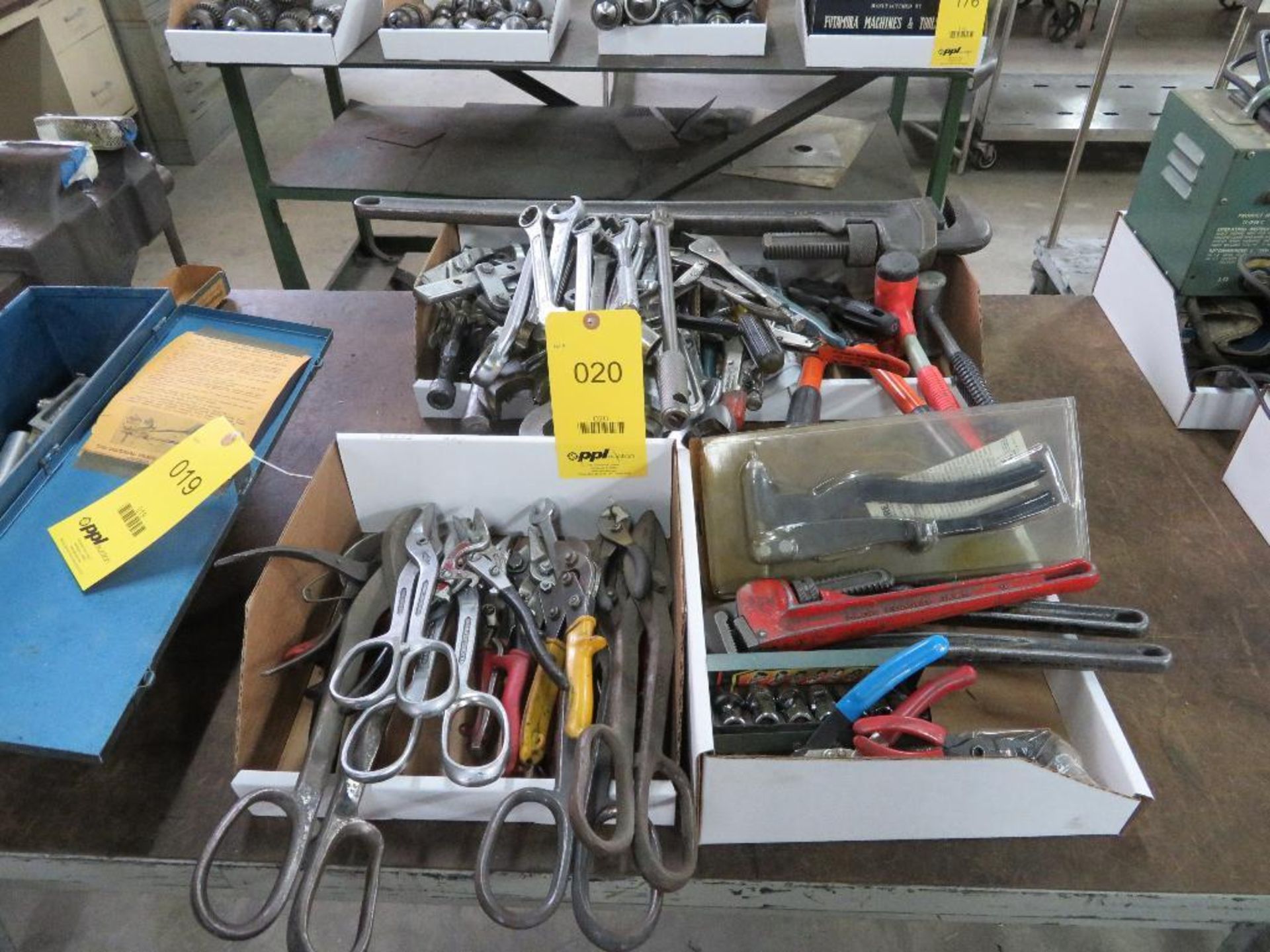 LOT: Assorted Hand Tools, Shears, Wrenches, Pullers, Bolt Cutters, etc.