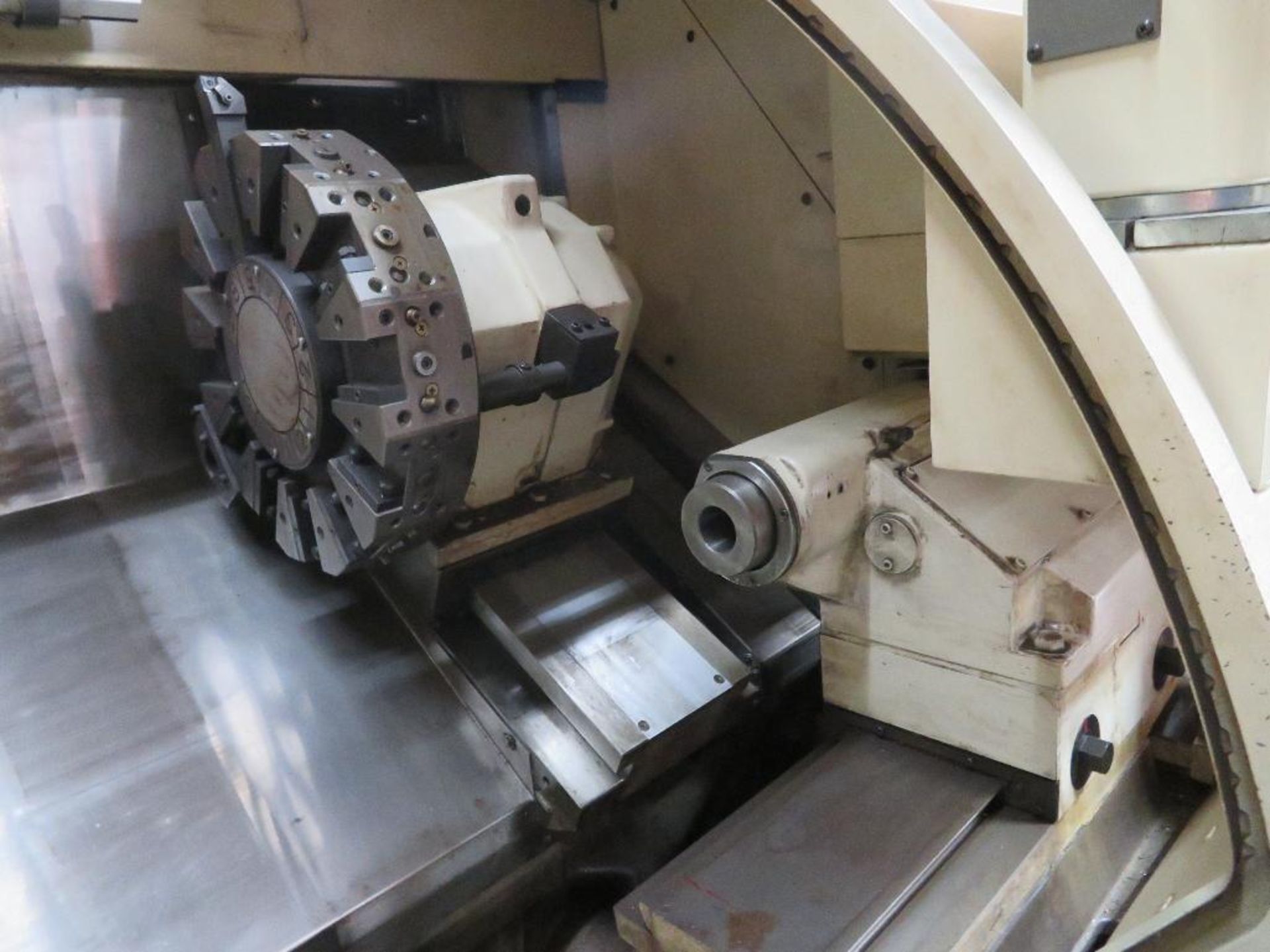 LOT: Okuma CNC Turning Center Model Crown L1060, Type 762E, S/N 10121314, 8 in. 3-Jaw Chuck, 12 - Image 8 of 11