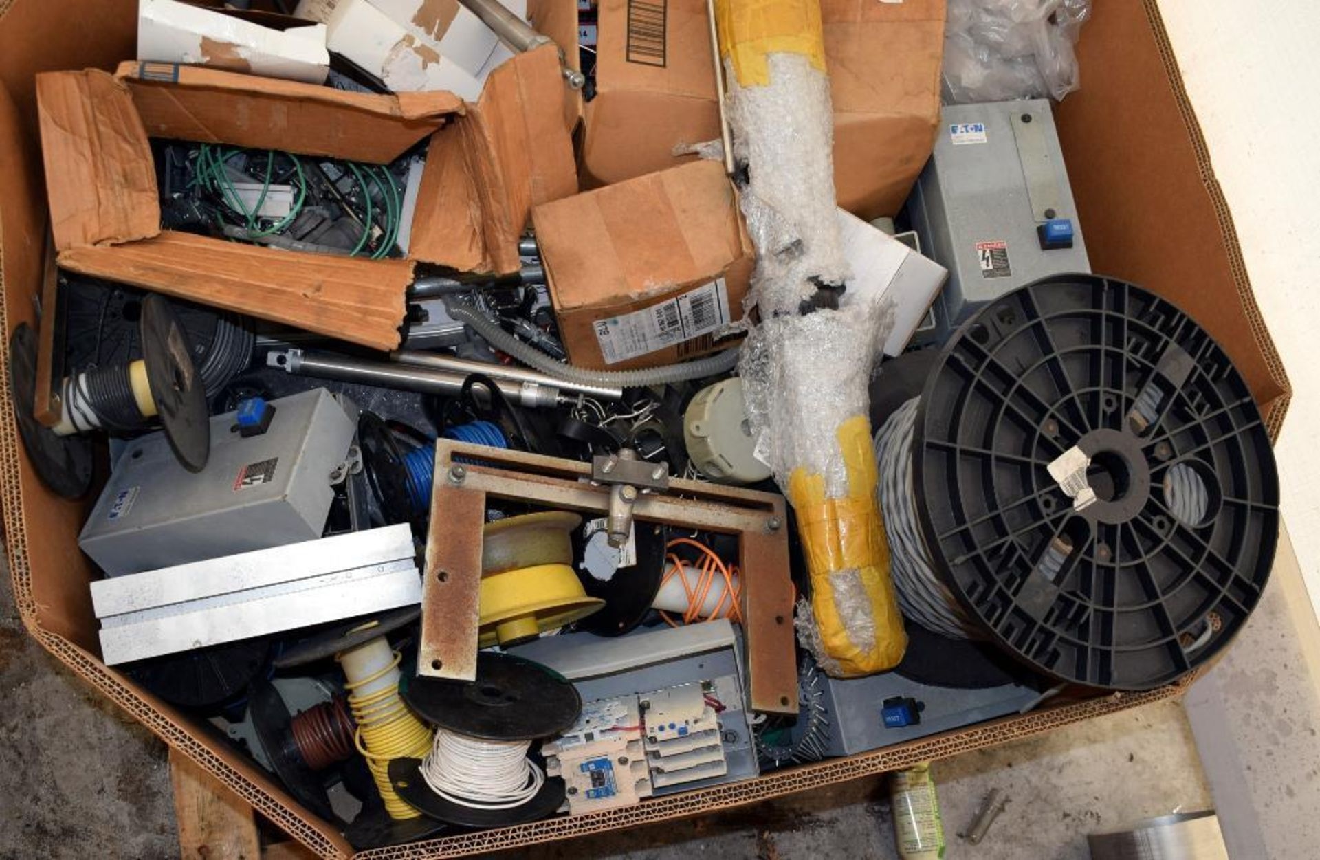 LOT: Assorted Hardware, Wire & Electrical - Image 3 of 3