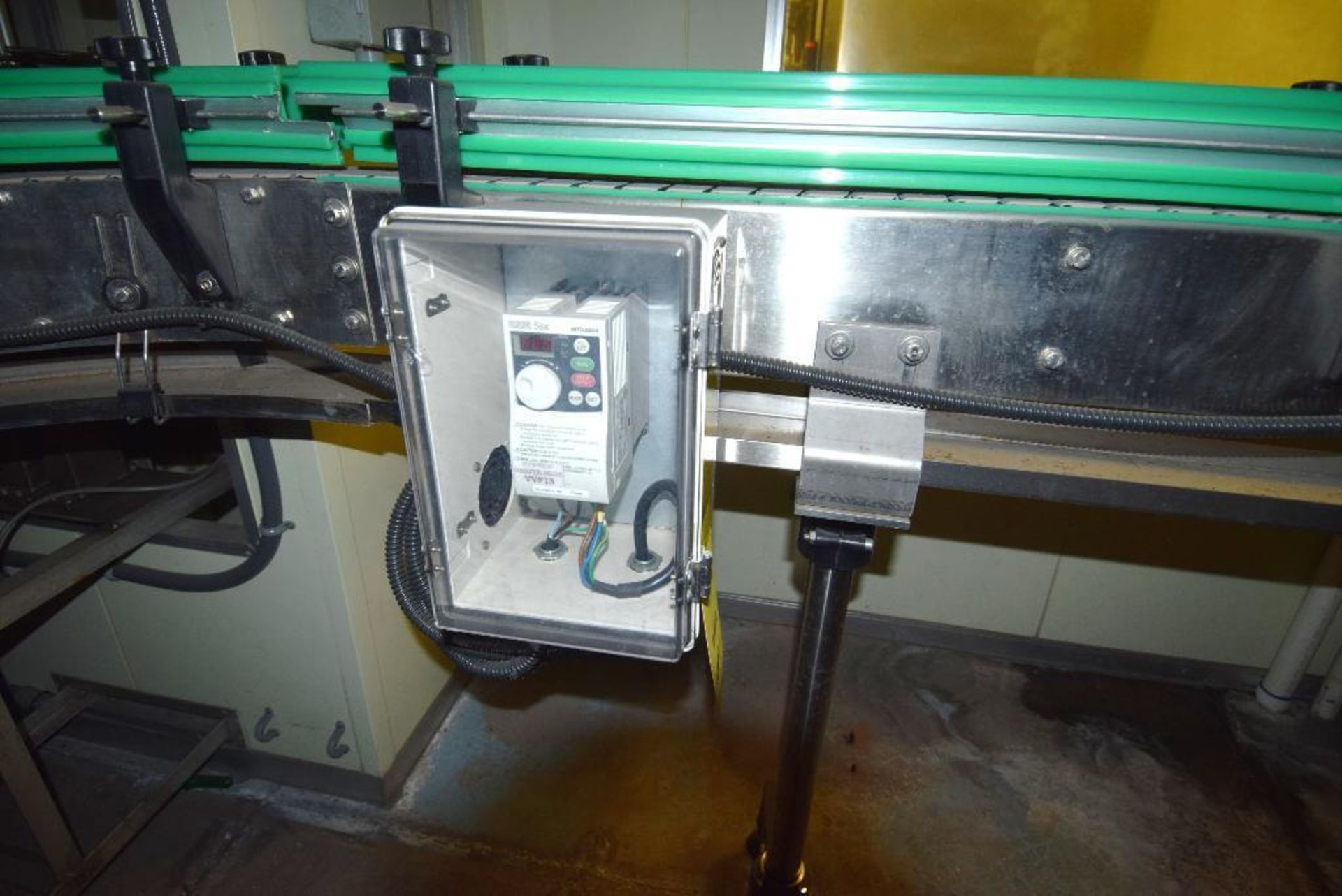 4-1/2 in. Wide Plastic Table Top Conveyor, 13 ft. (est.) Total Length, (1) Turn, (1) Gear Motor with - Image 4 of 4