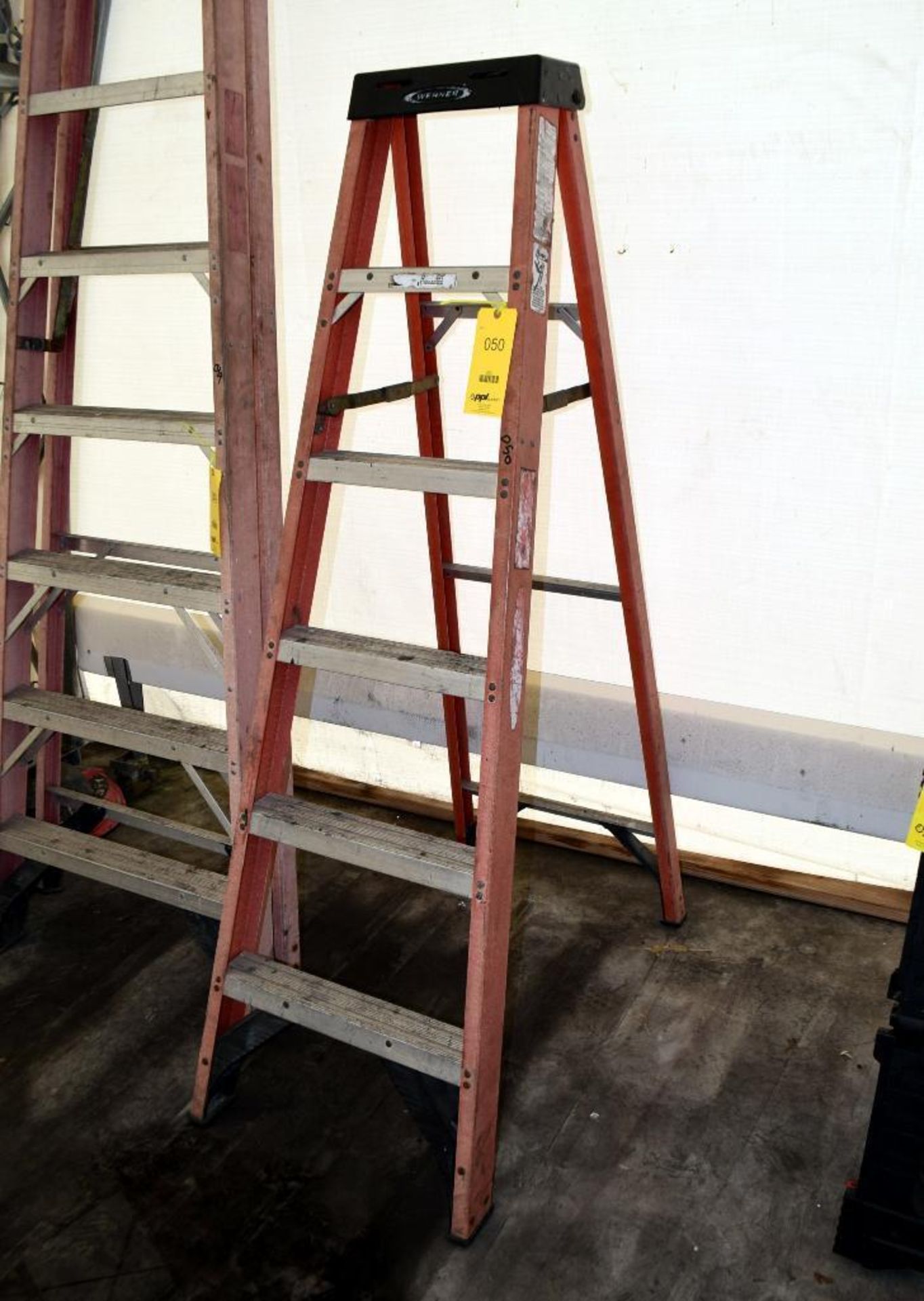Warner 6 ft. Fiberglass Step Ladder