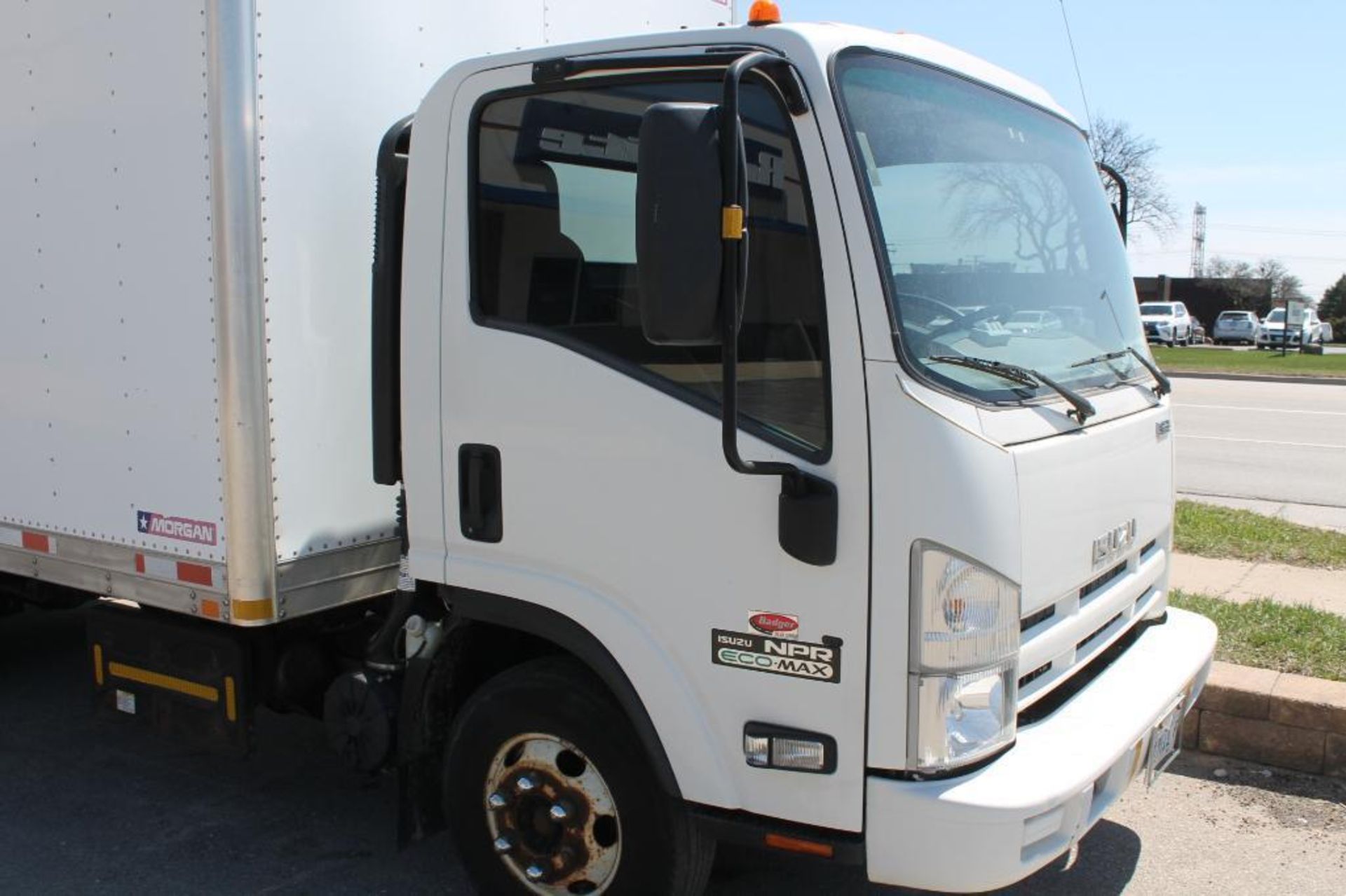 2011 Isuzu NPR ECO-MAX Box Truck, Diesel, Power Lift Gate, VIN JALB4W171B7400492 - Image 2 of 8