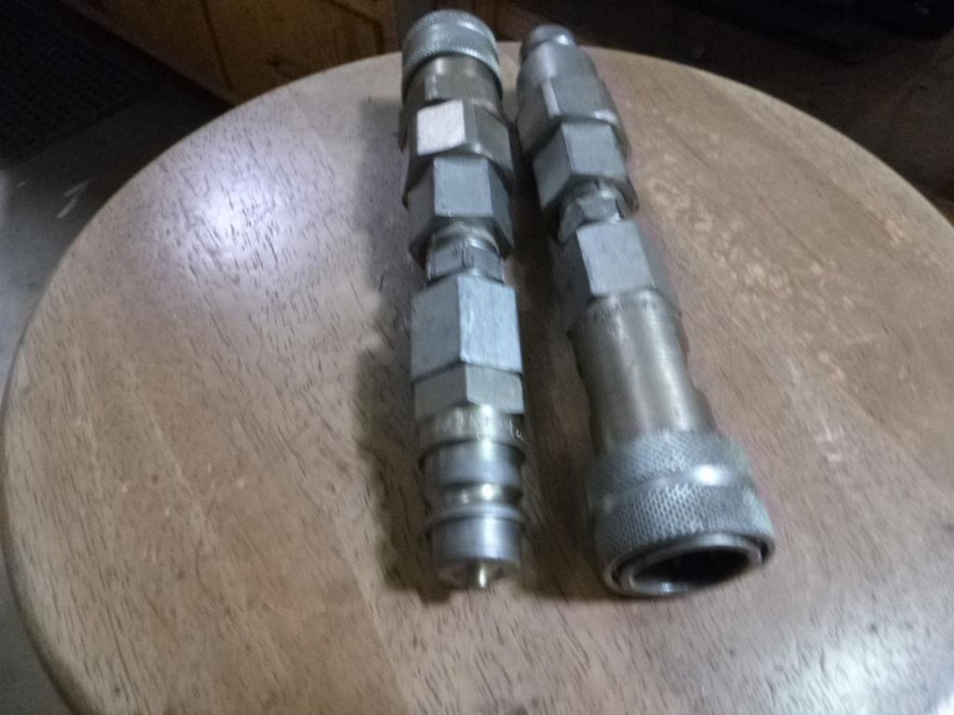 Loader, Adapter Hydraulic, Set of 2 New to Old - Bild 2 aus 2