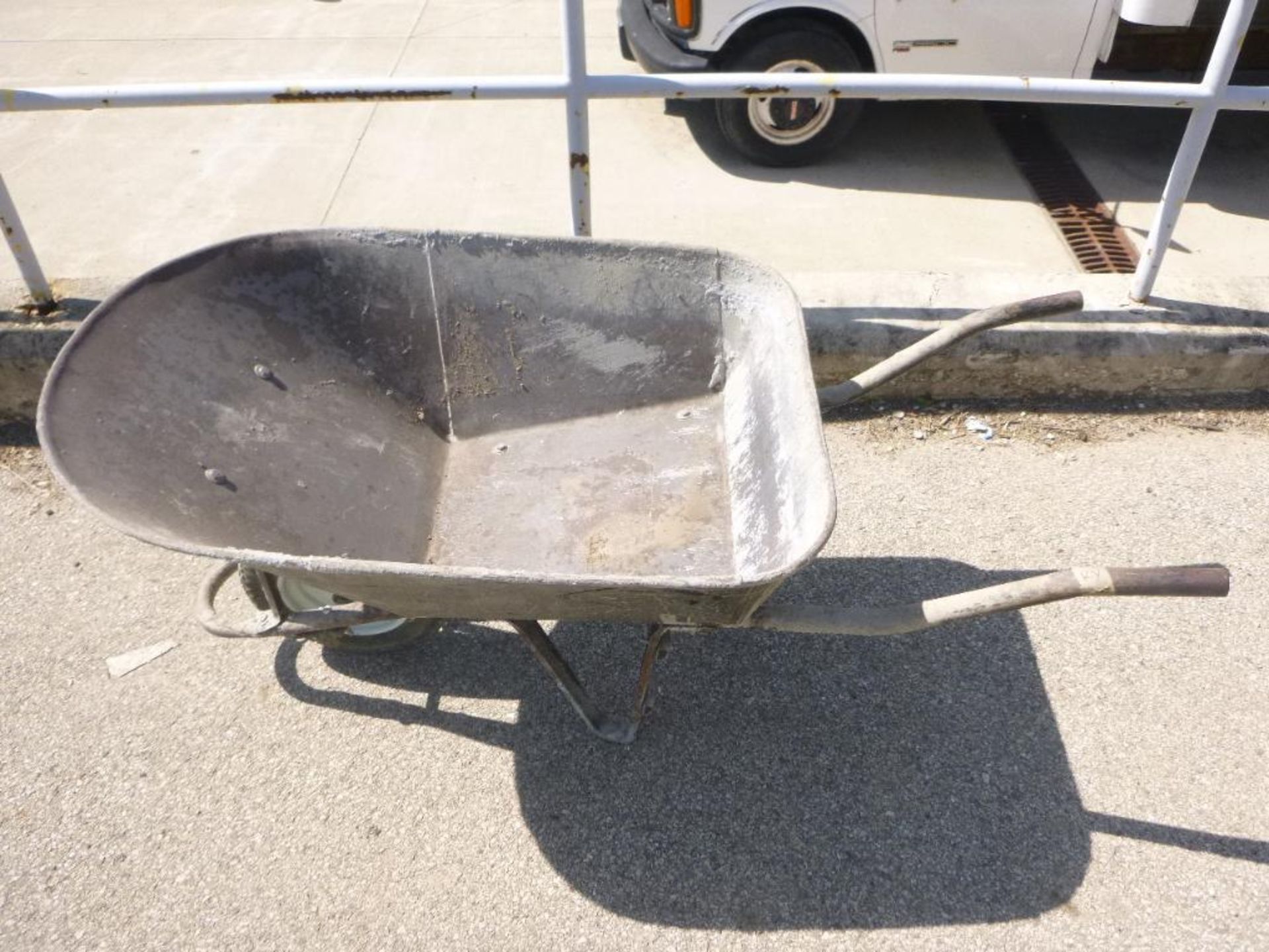 Wheelbarrow 5 cu. ft.