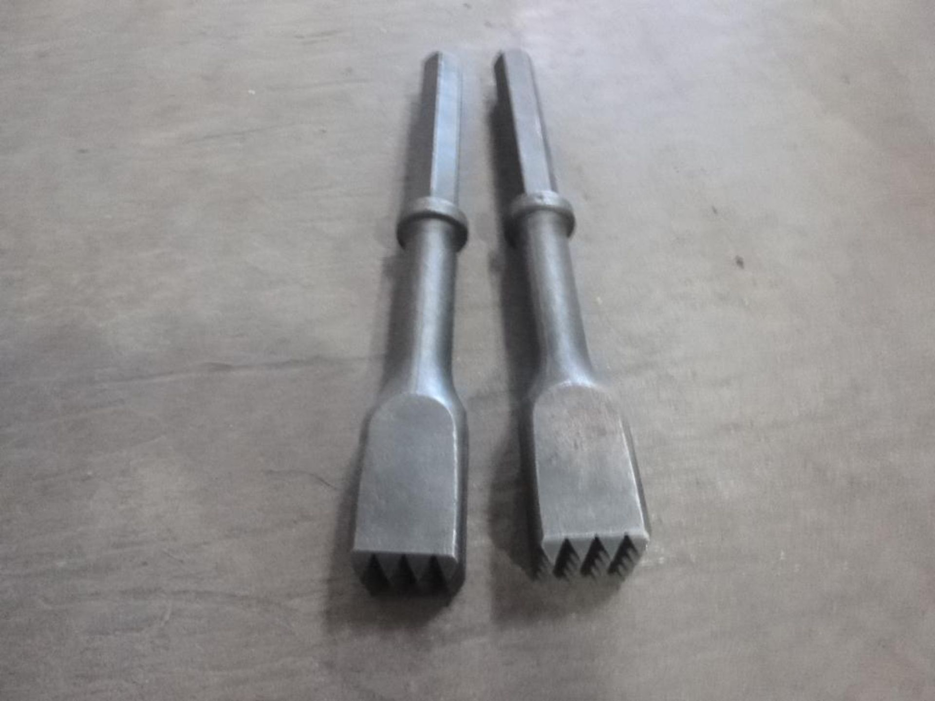 LOT: (2) Bushing Tool 1-1/8 in. Shanks (New)