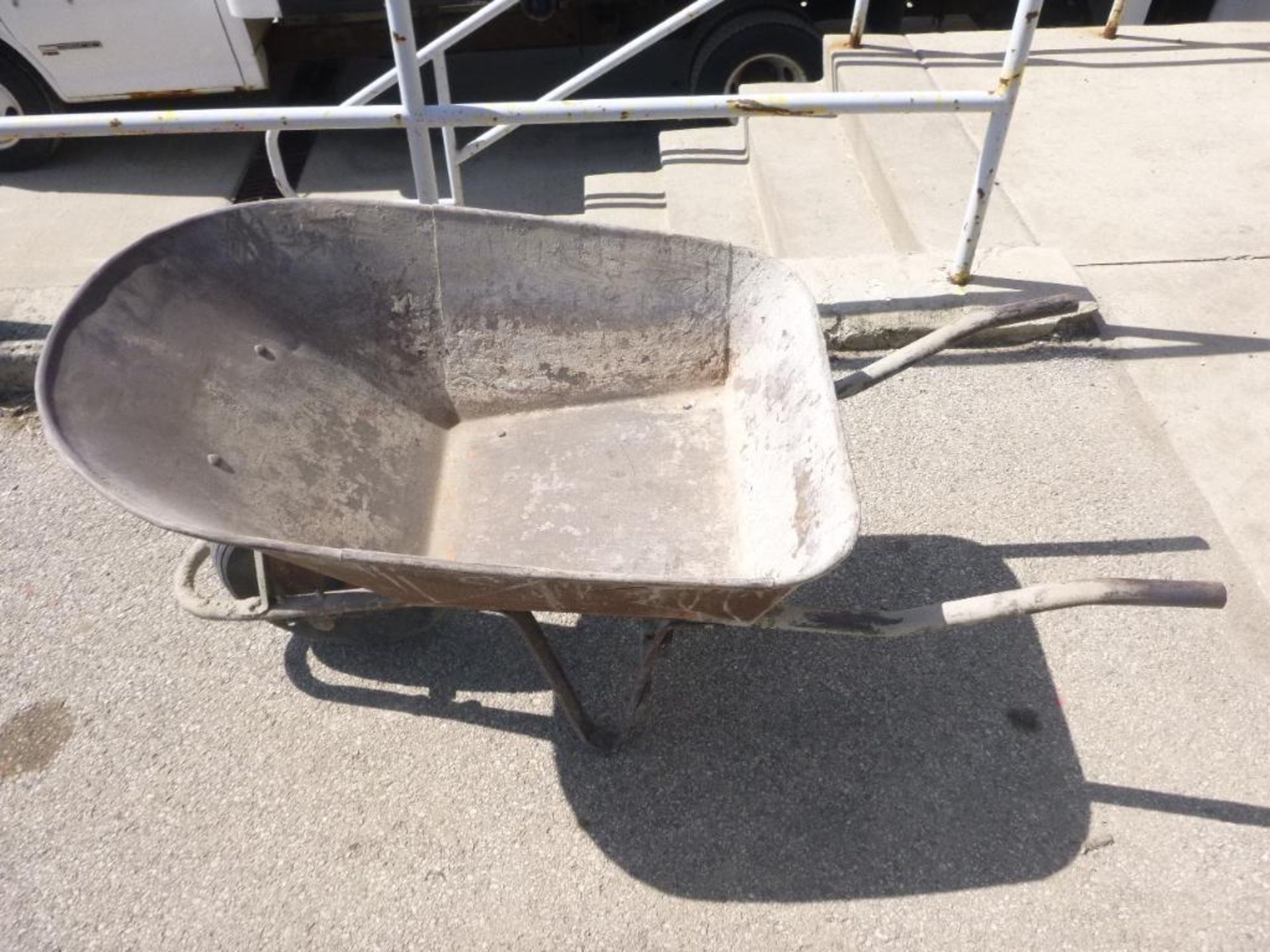 Wheelbarrow 5 cu. ft.