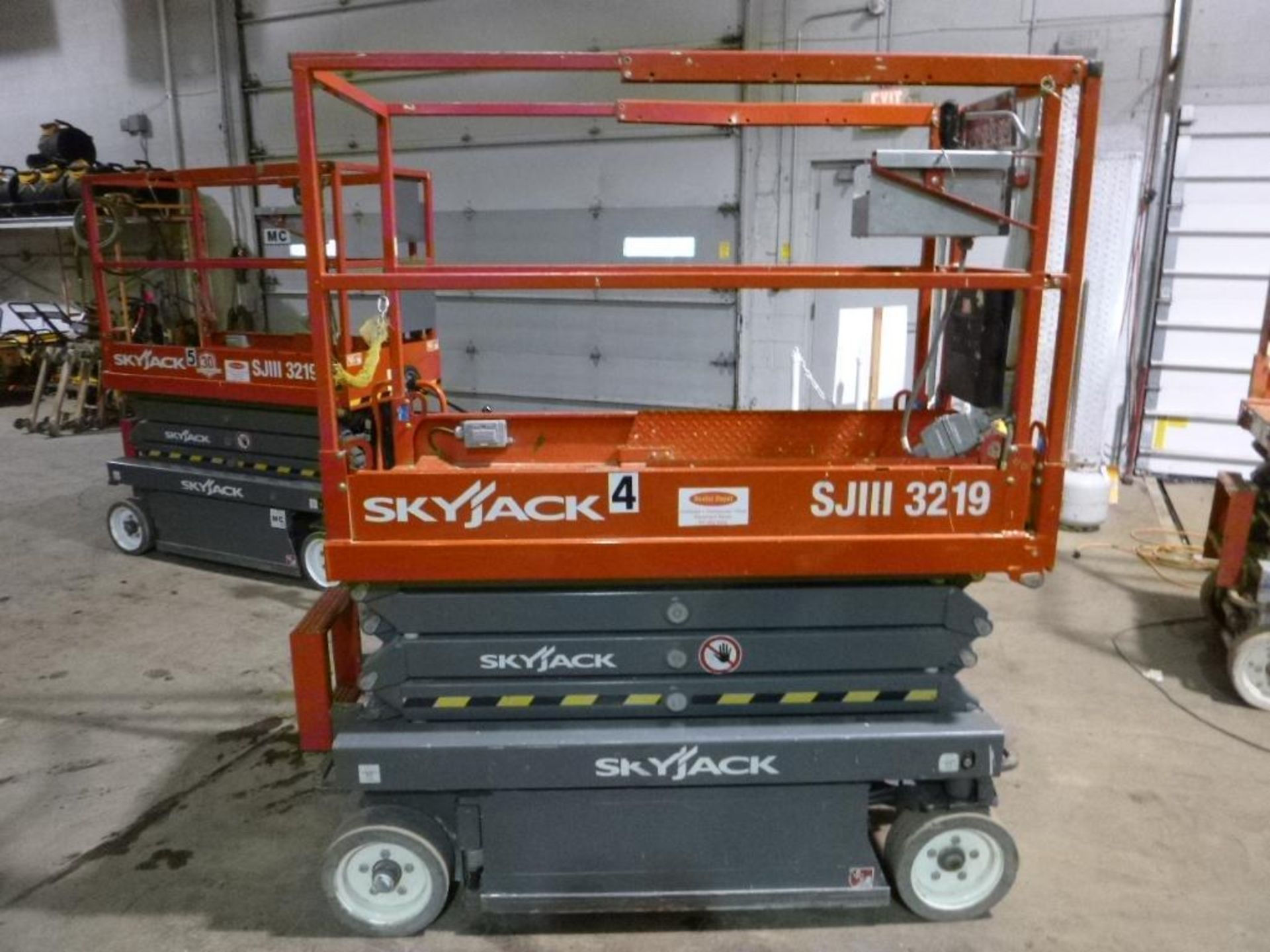 Skyjack 3219 Scissor Lift, 19 ft., 25 ft. Working Height, #4460,